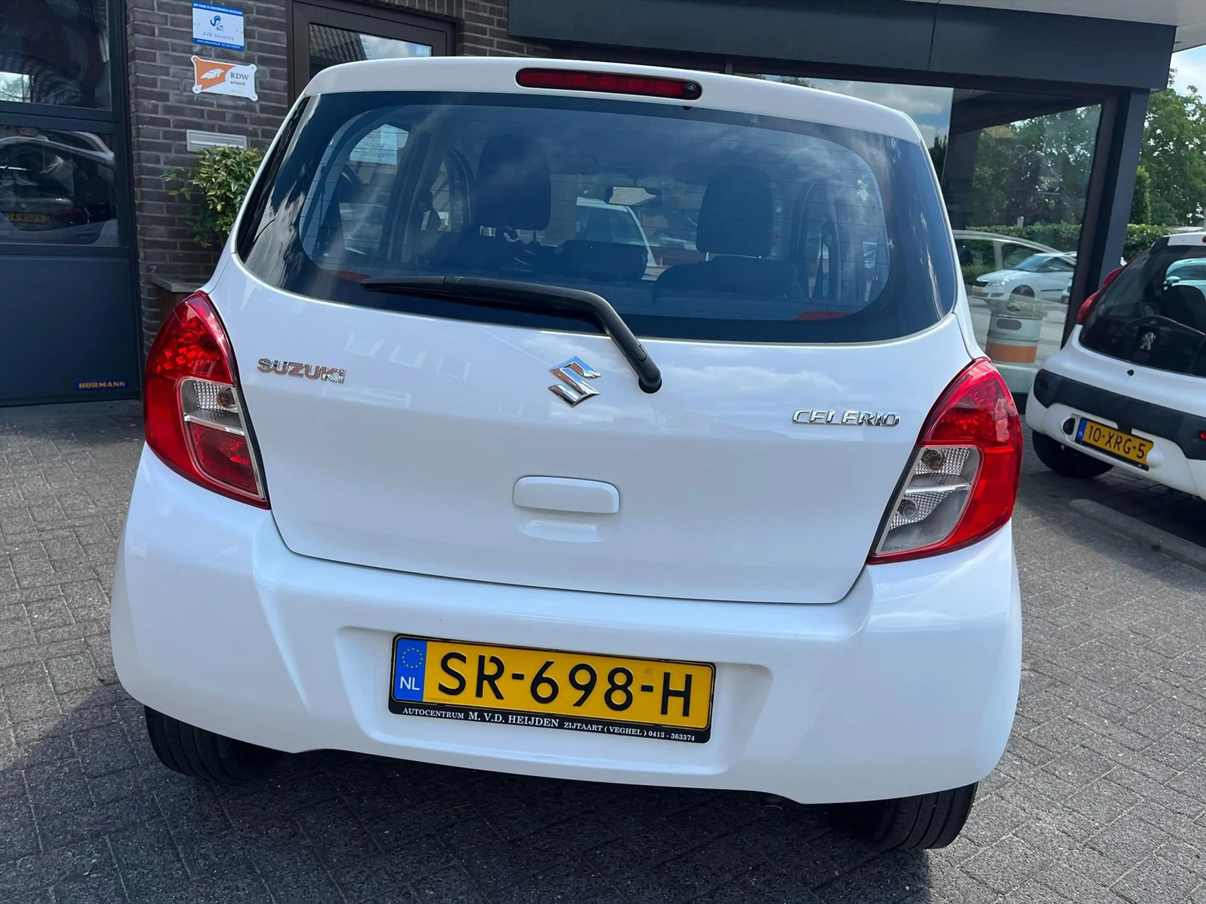 Suzuki Celerio 1.0 Comfort — photo 10
