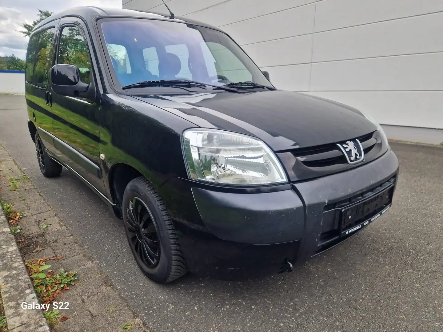 Peugeot Partner Tendance ZAHNRIEMEN NEU-TÜV NEU-INSPEKTION NEU Schwarz - 1