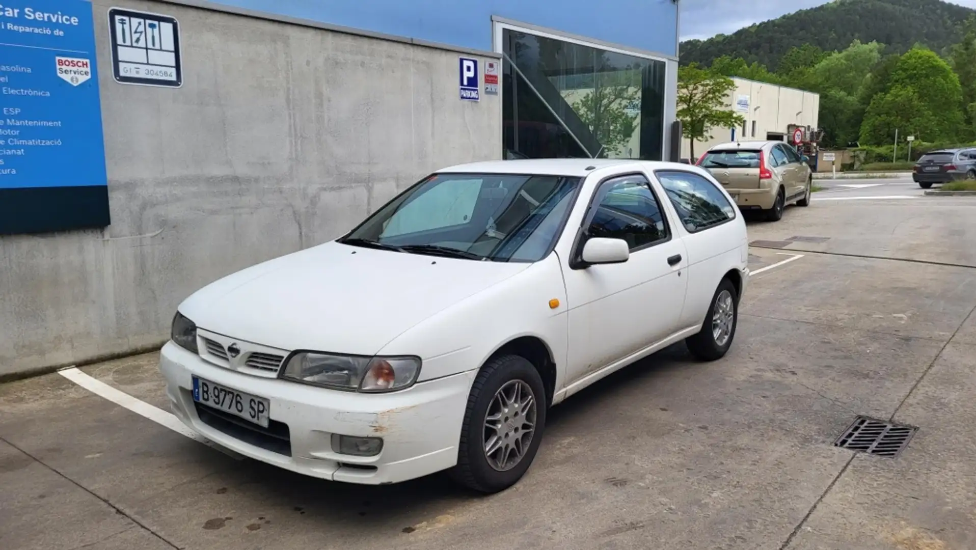 Nissan Almera 1.6 SLX bijela - 1