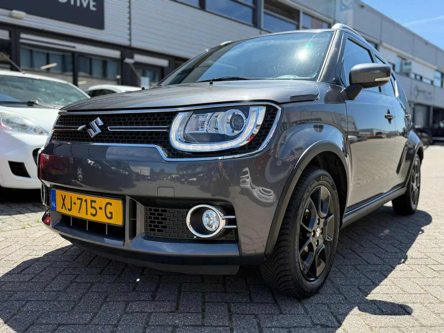 Suzuki Ignis 1.2 Smart Hybrid Stijl Grijs - 2