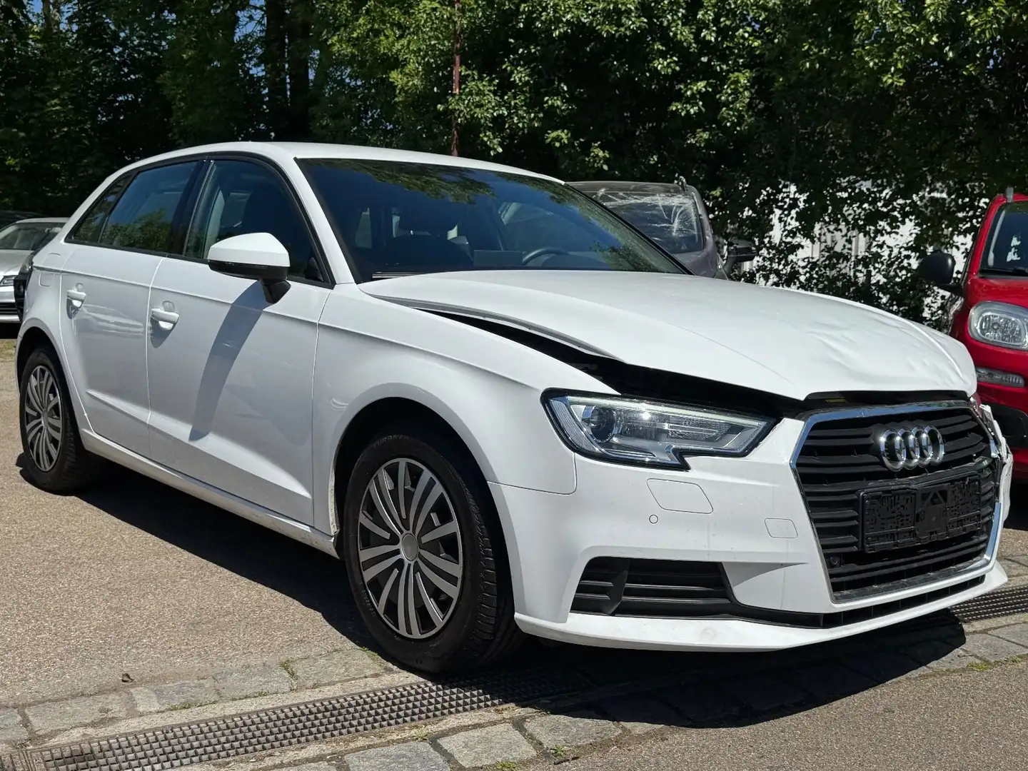 Audi A3 Sportback 30 TFSI Xenon Sitzheizung Wit - 1