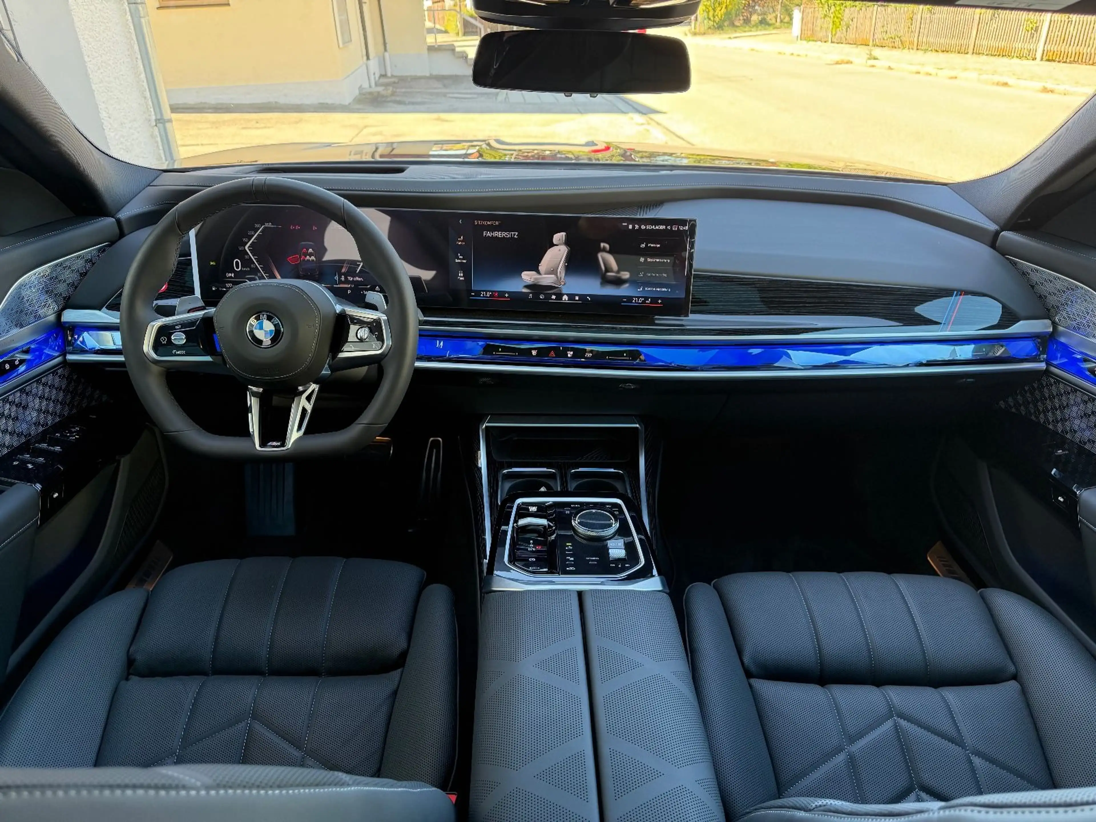 BMW 740 d xDrive M Sport*EXECUTIVE LOUNGE*UPE 167.649 — photo 9
