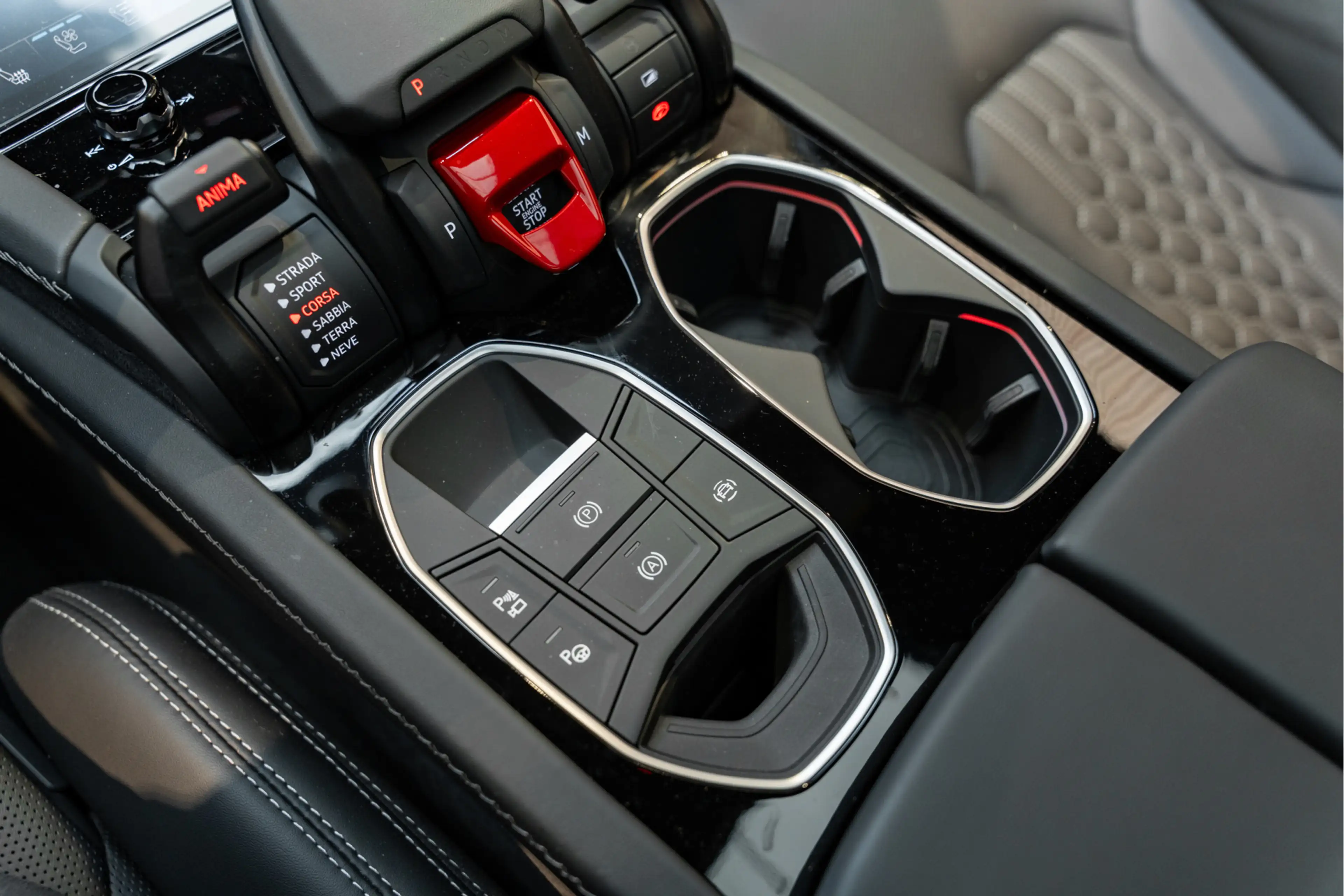 Lamborghini Urus SE Massage HUD B&O Advanced Full Matte PPF 4.0 V8 — photo 41