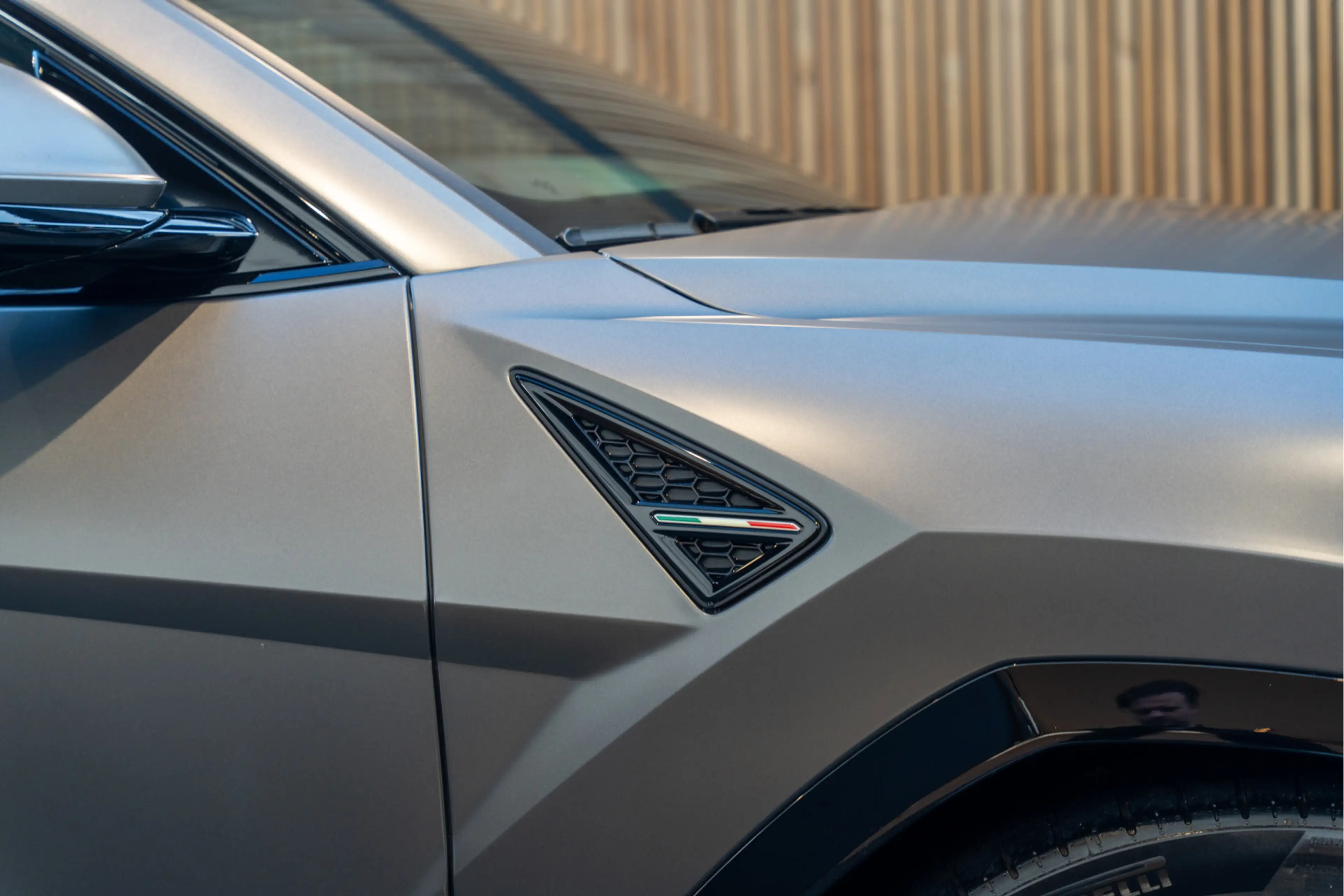 Lamborghini Urus SE Massage HUD B&O Advanced Full Matte PPF 4.0 V8 — photo 17