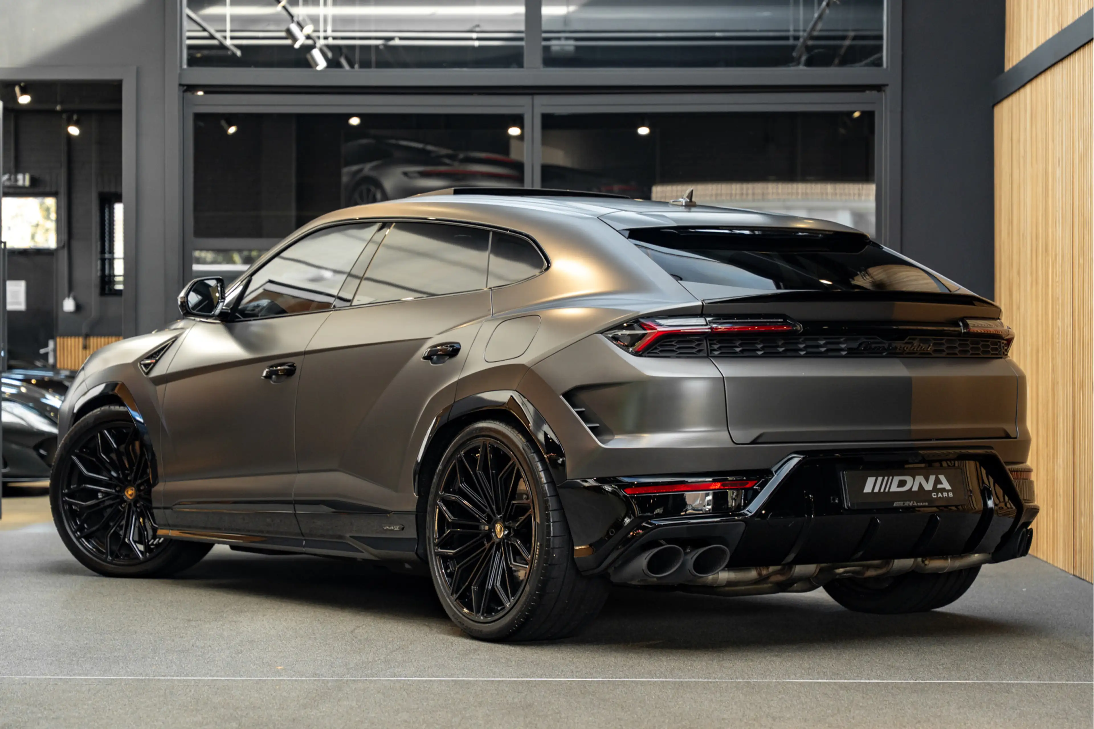 Lamborghini Urus SE Massage HUD B&O Advanced Full Matte PPF 4.0 V8 — photo 5