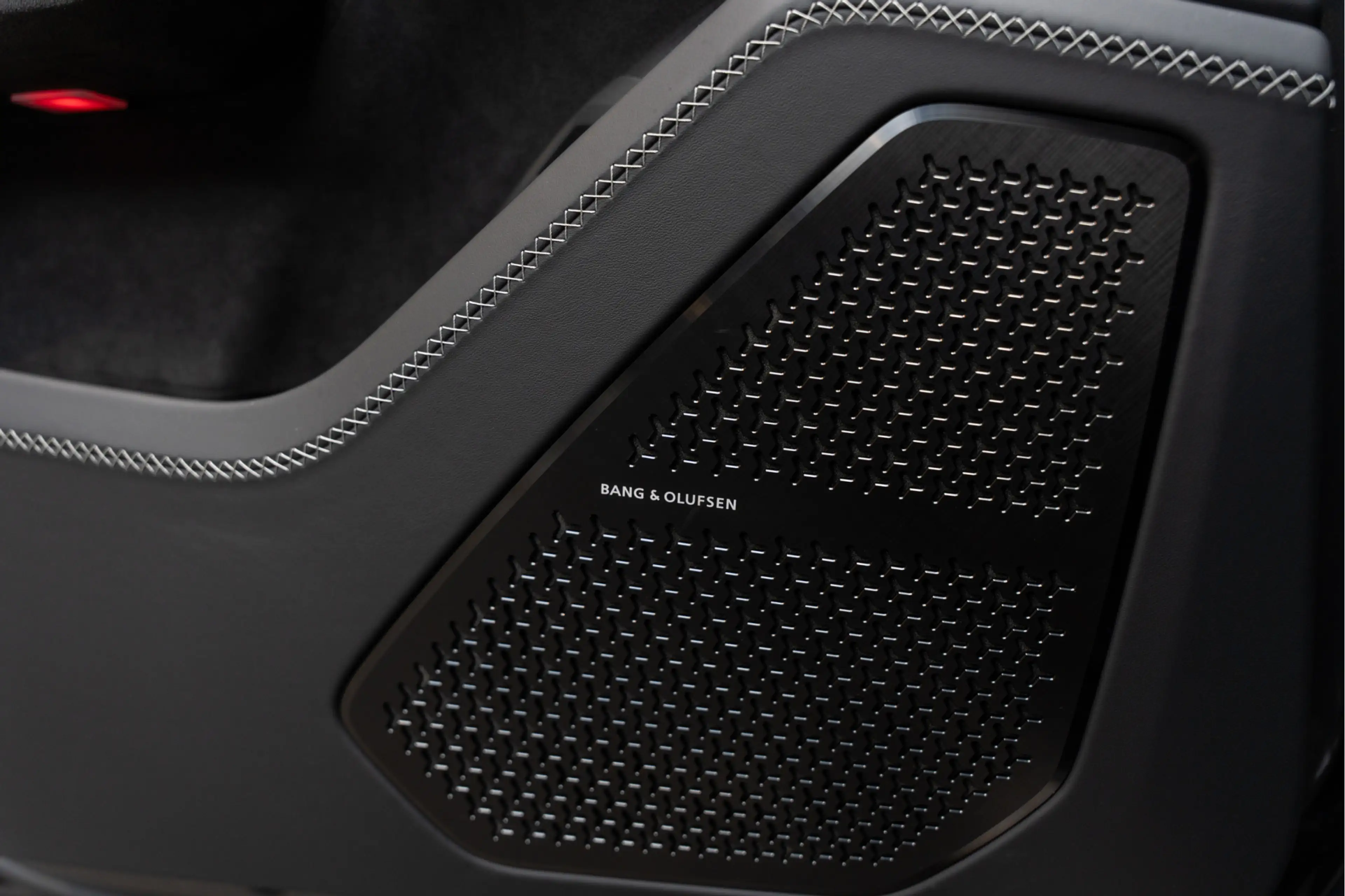 Lamborghini Urus SE Massage HUD B&O Advanced Full Matte PPF 4.0 V8 — photo 32