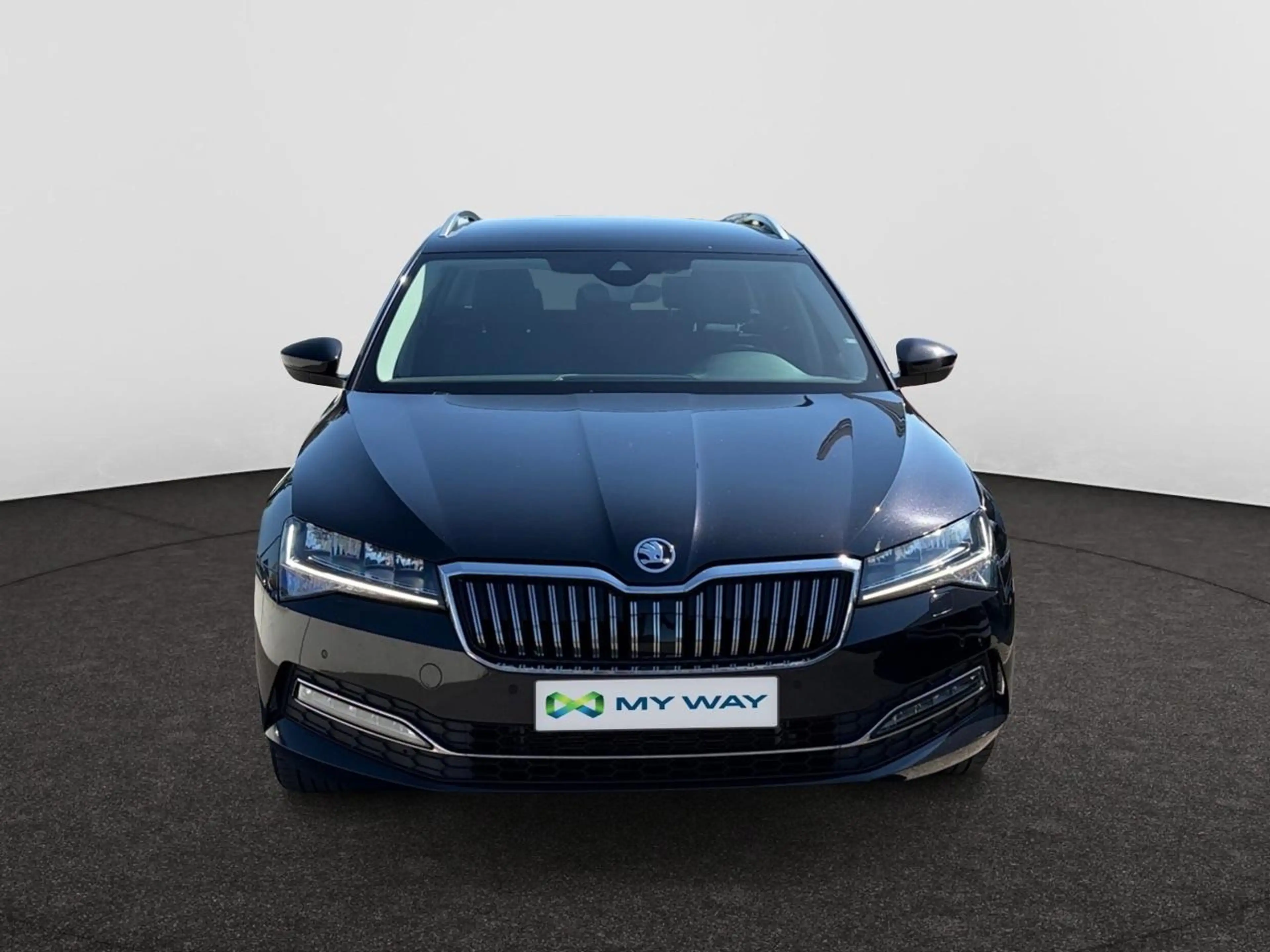 Skoda Superb Superb Combi 2.0 CR TDi Style DSG — photo 5