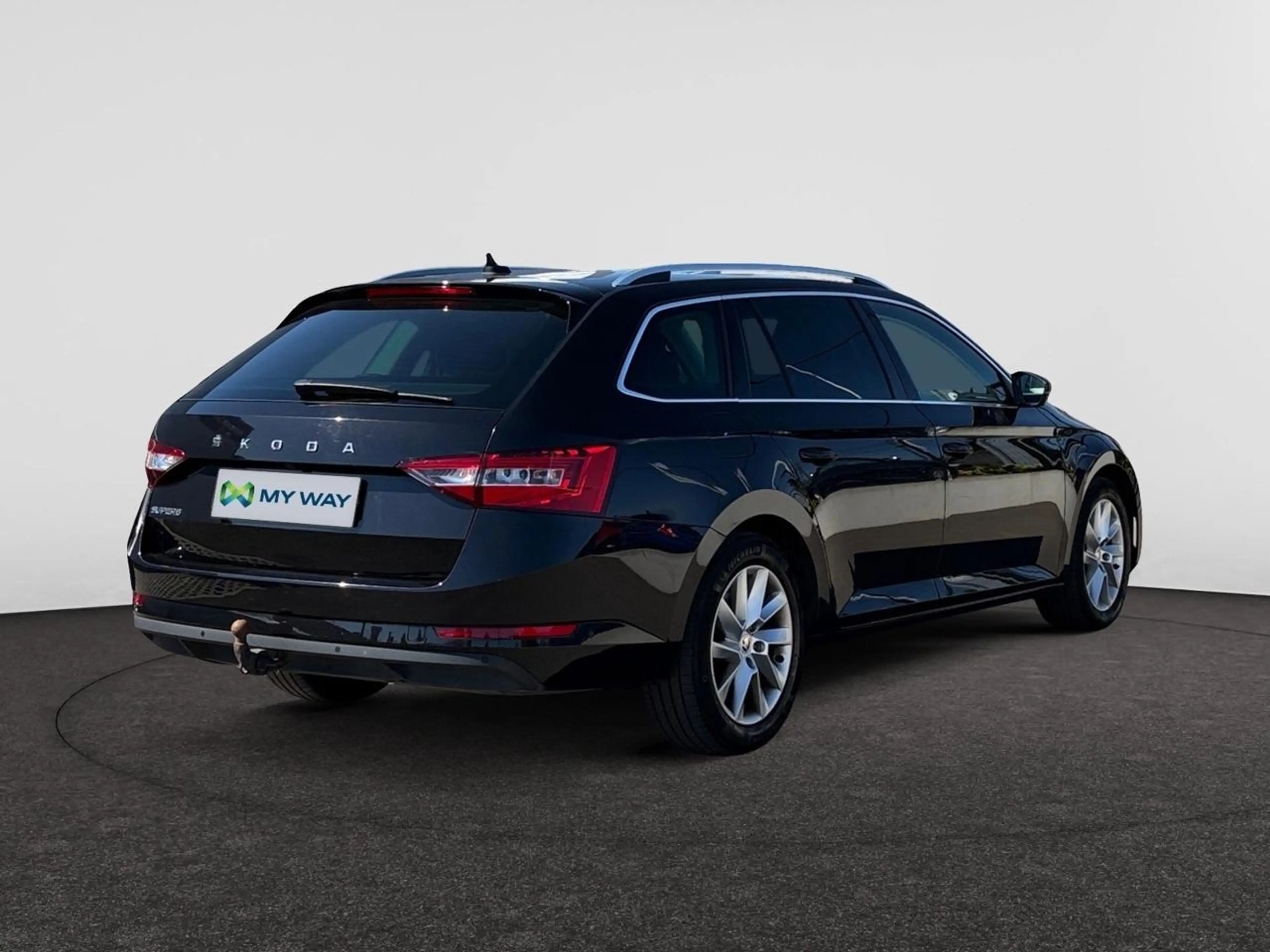 Skoda Superb Superb Combi 2.0 CR TDi Style DSG — photo 2