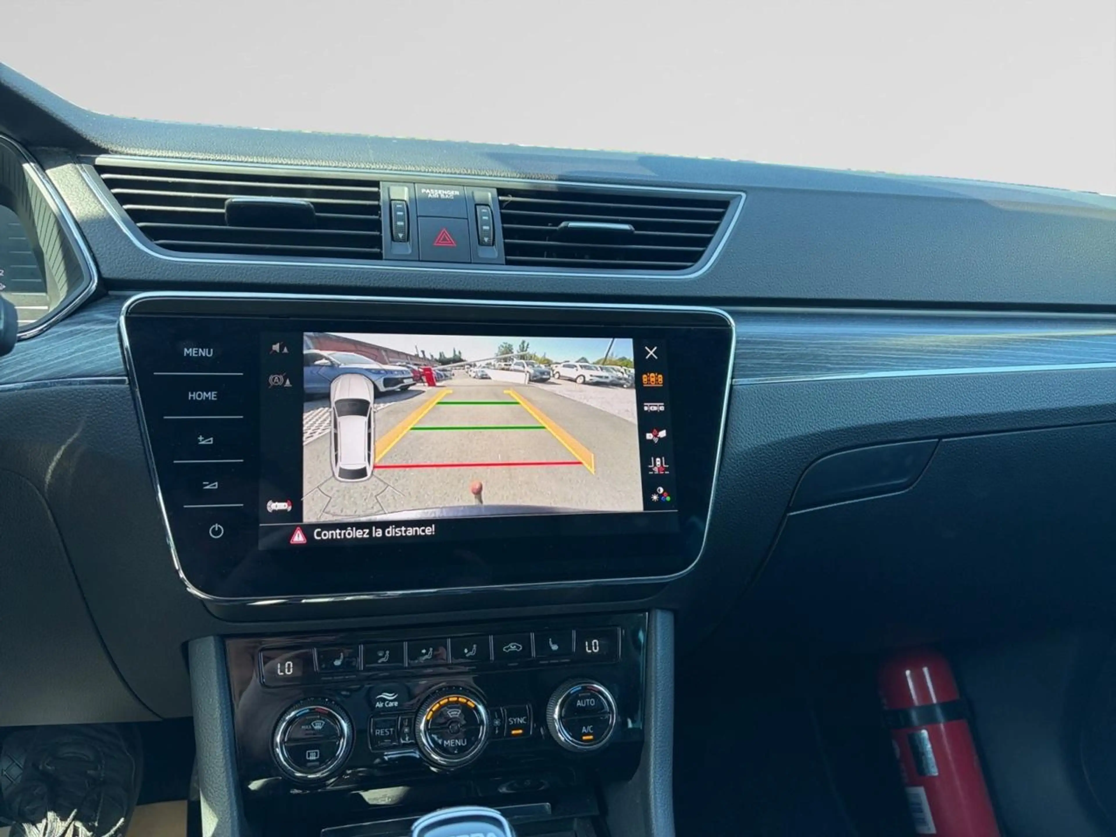 Skoda Superb Superb Combi 2.0 CR TDi Style DSG — photo 10