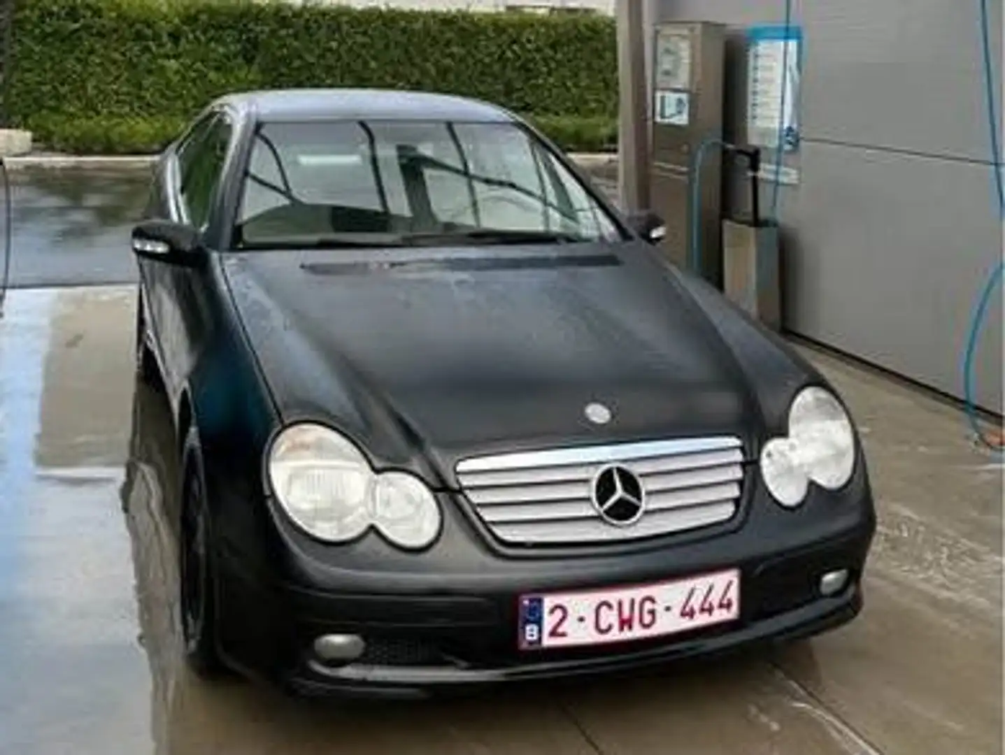 Mercedes-Benz 180 EXPORT Schwarz - 2