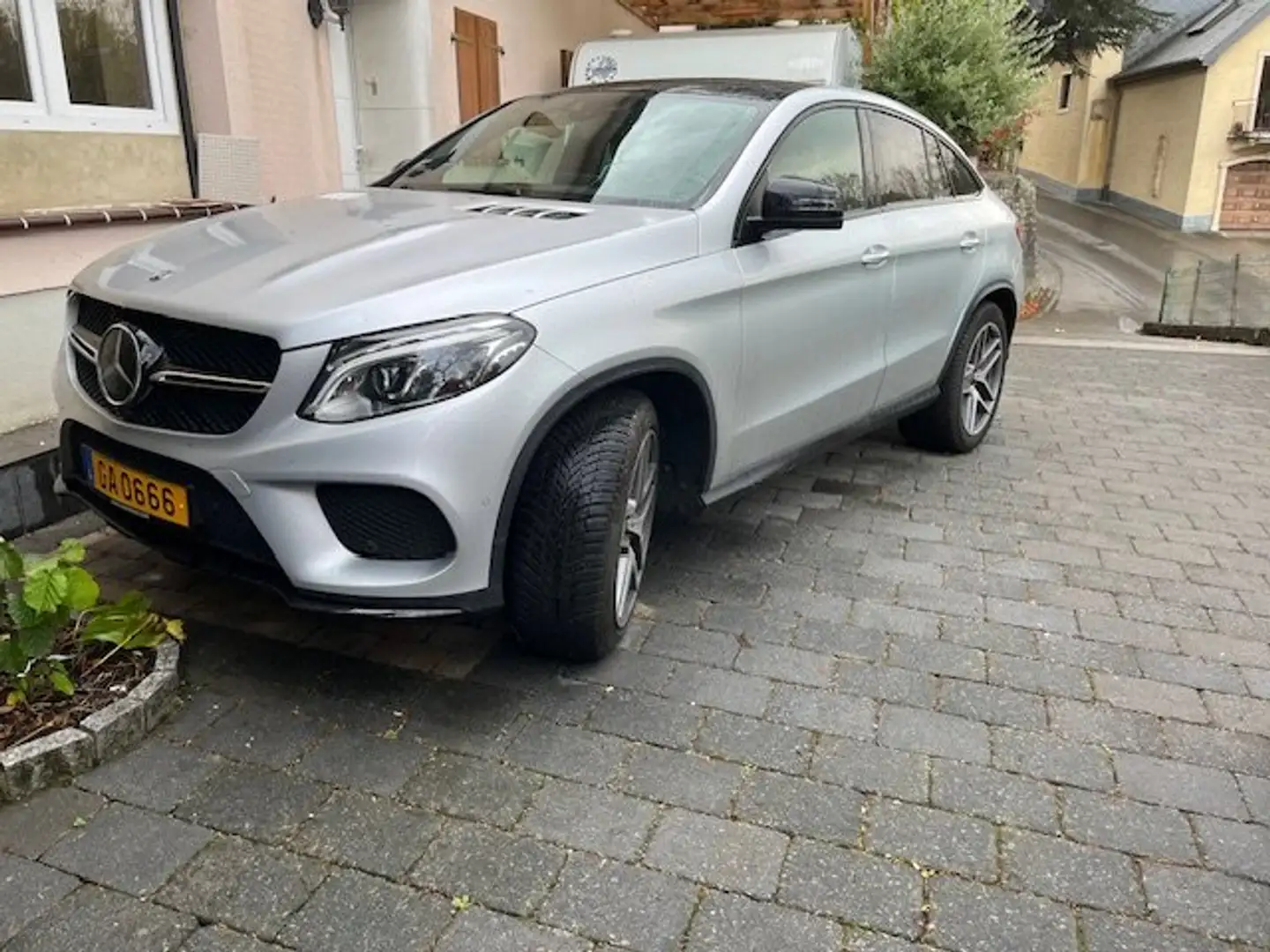 Mercedes-Benz GLE 350 GLE 350 d Coupe 4Matic 9G-TRONIC AMG Line Argent - 1