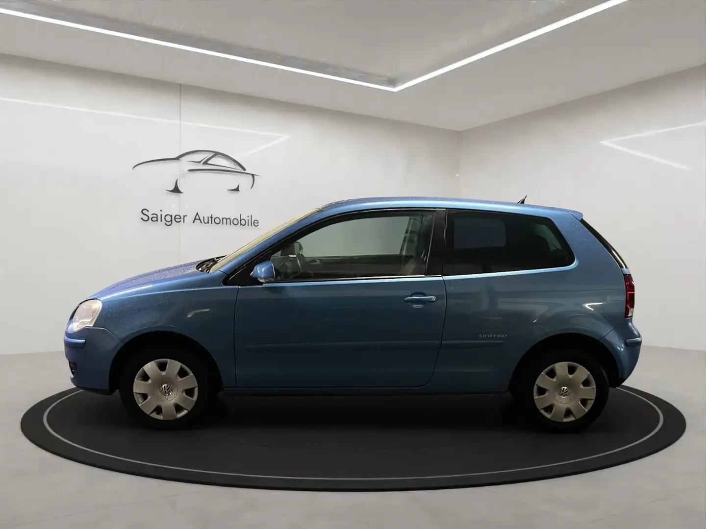 Volkswagen Polo IV United Automatik Shz Sch Pdc Tmp Bleu - 2