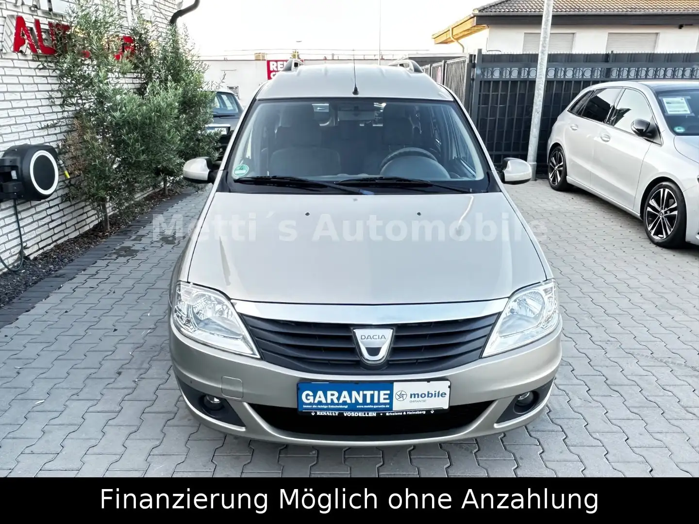 Dacia Logan MCV Kombi Laureate 1.6*Klima*ZV* Grau - 2