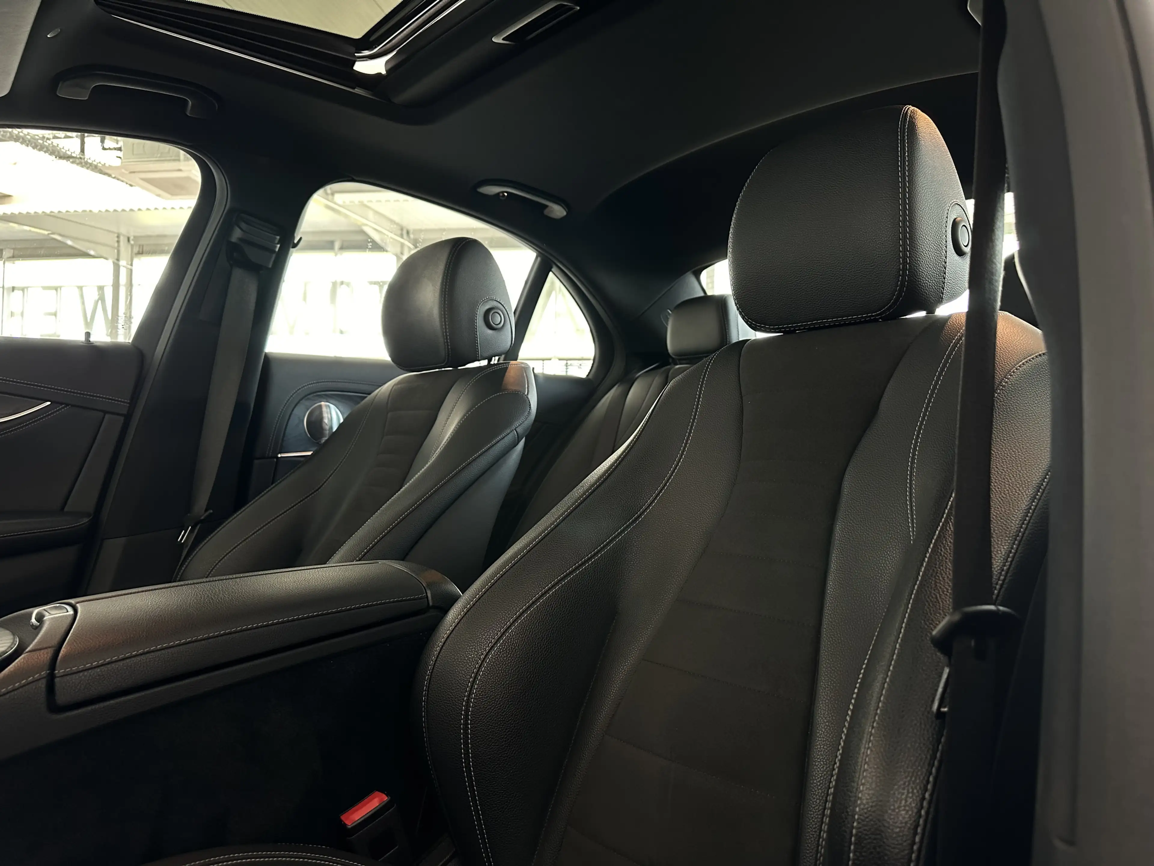 Mercedes-Benz E 400 AMG* HUD* 360°* BURM* BEAM* AHK* SD* WIDE* FAHR+ — photo 12