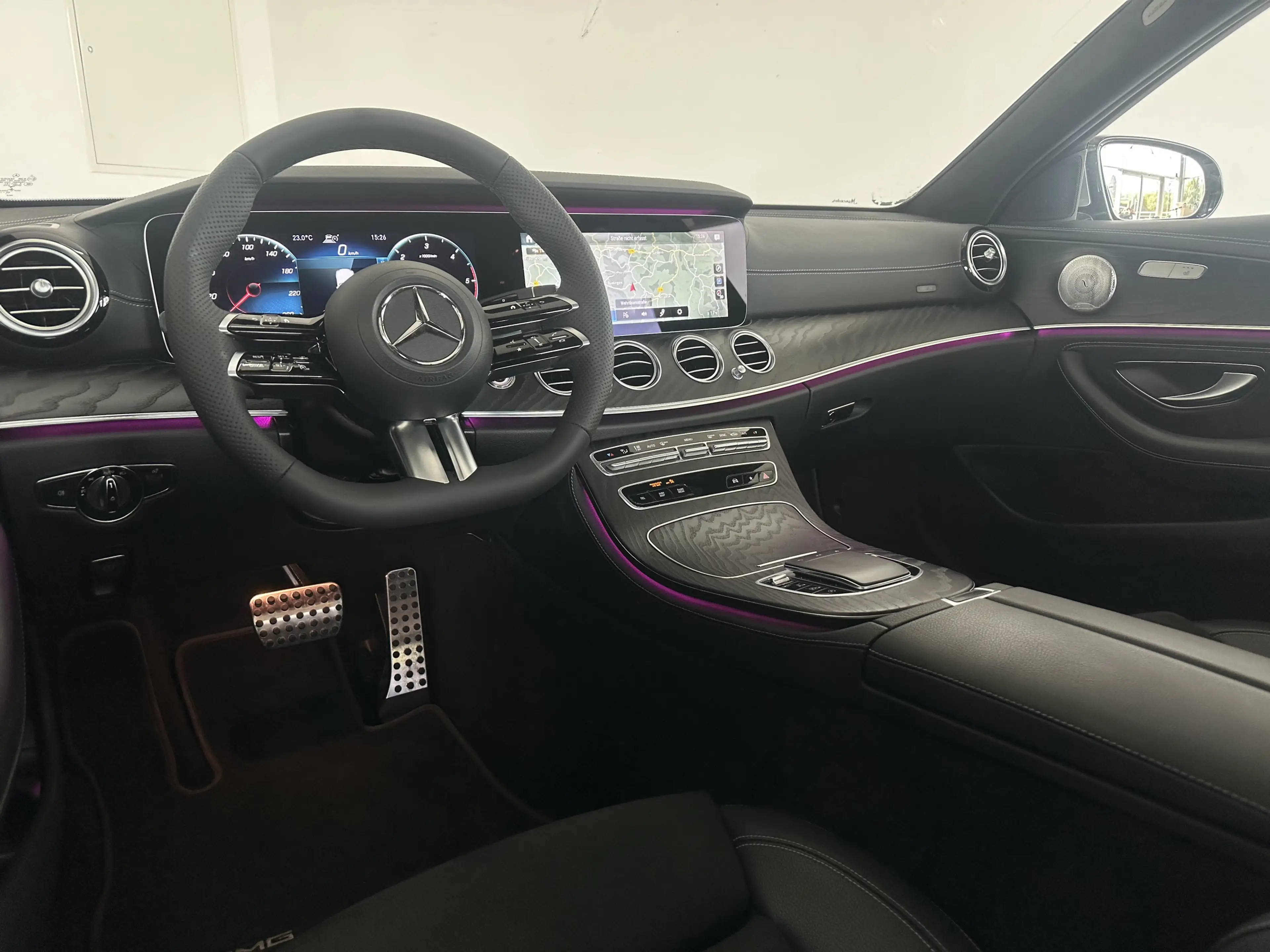 Mercedes-Benz E 400 AMG* HUD* 360°* BURM* BEAM* AHK* SD* WIDE* FAHR+ — photo 11