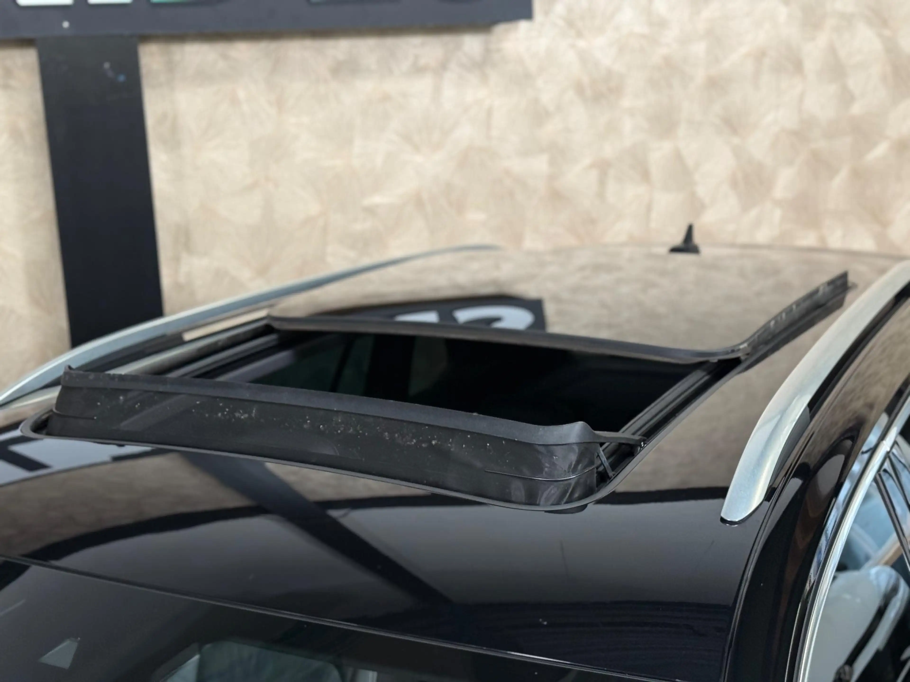 Volkswagen Tiguan 2.0 TSI 4Motion Highline Business R | Pano | Trekh — photo 7