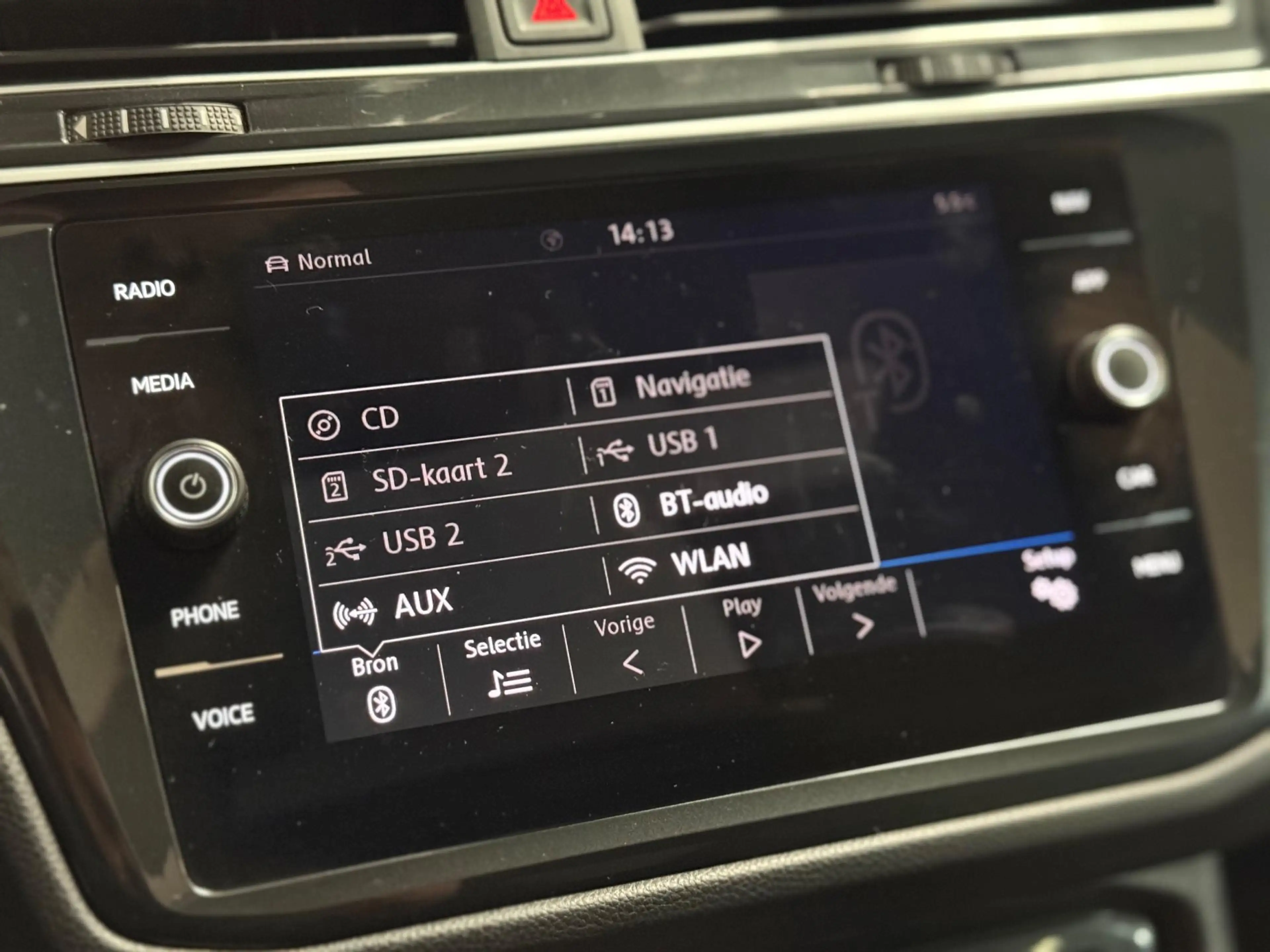 Volkswagen Tiguan 2.0 TSI 4Motion Highline Business R | Pano | Trekh — photo 26