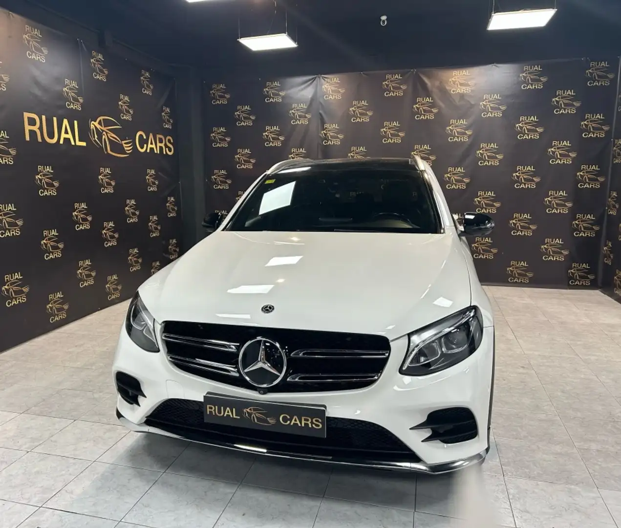 Mercedes-Benz GLC 220 220d 4Matic Aut. Blanc - 1