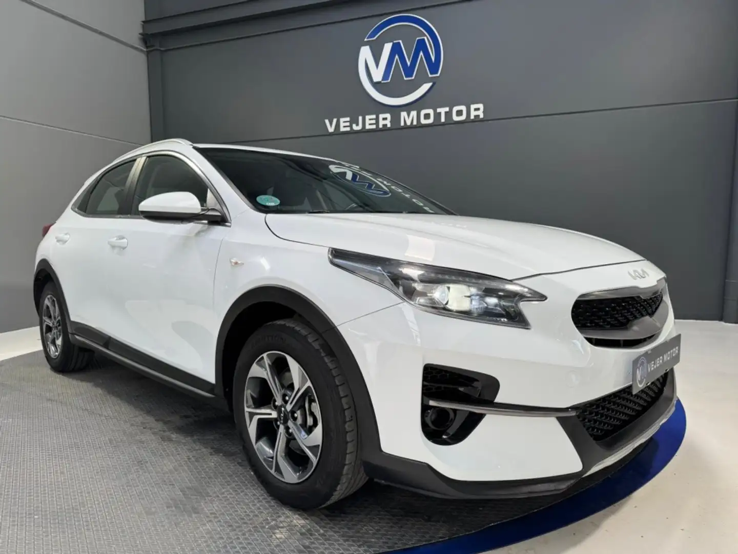 Kia XCeed 1.0 T-GDi Eco-Dynamics Tech Blanco - 1