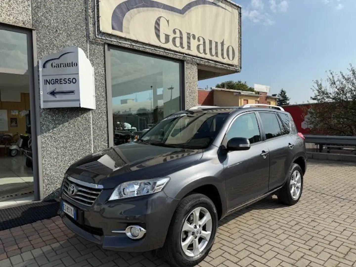Toyota RAV 4 Rav4 III 2010 RAV4- 4WD- 2.2 d-4d 150cv Grigio - 1
