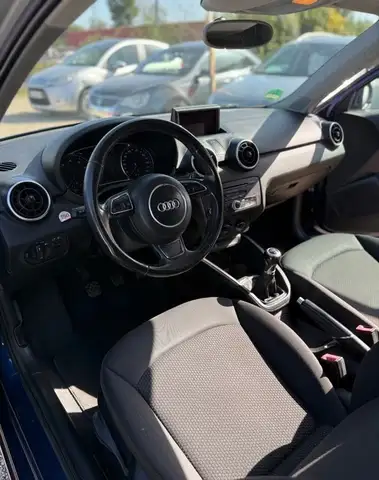 Audi A1 view 10