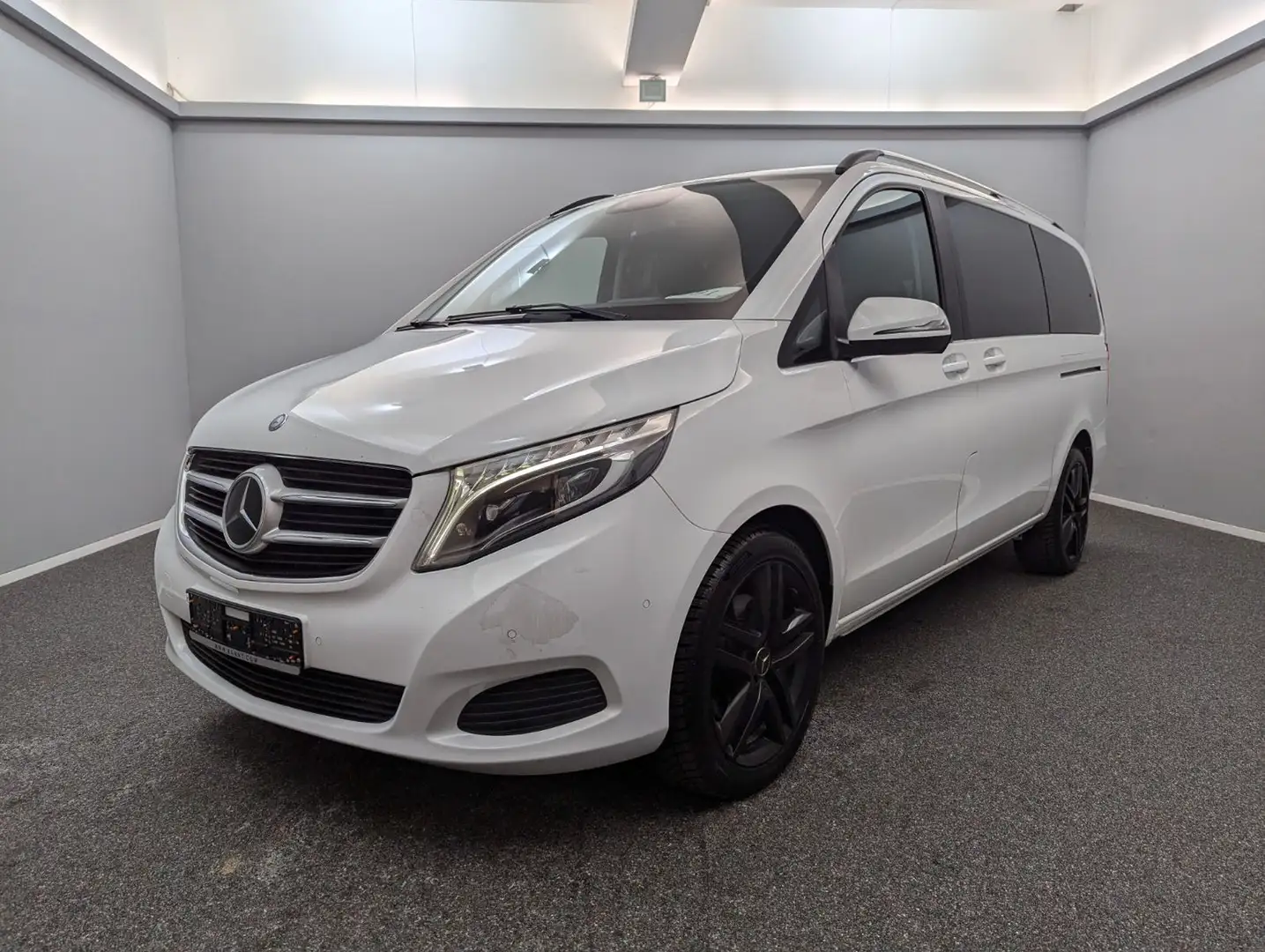 Mercedes-Benz V 250 d LANG*ACC*LEDER*2xSCHIEBE*LED*19Z*AHK*STD- Weiß - 1