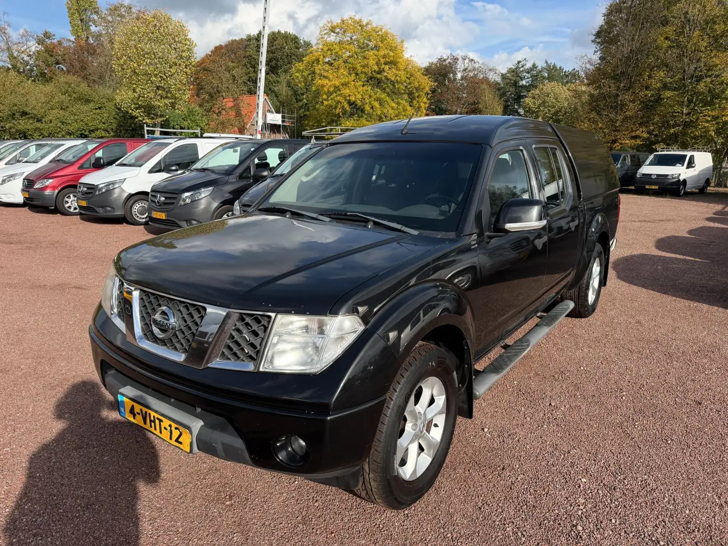 Nissan Navara 2.5 dCi Dubbel Cabine Automaat APK 08-2026 crewcab Noir - 1