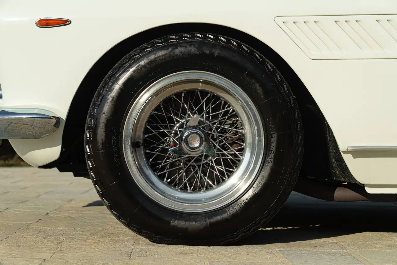 Ferrari 330 GT 2+2 MK I, foto 9