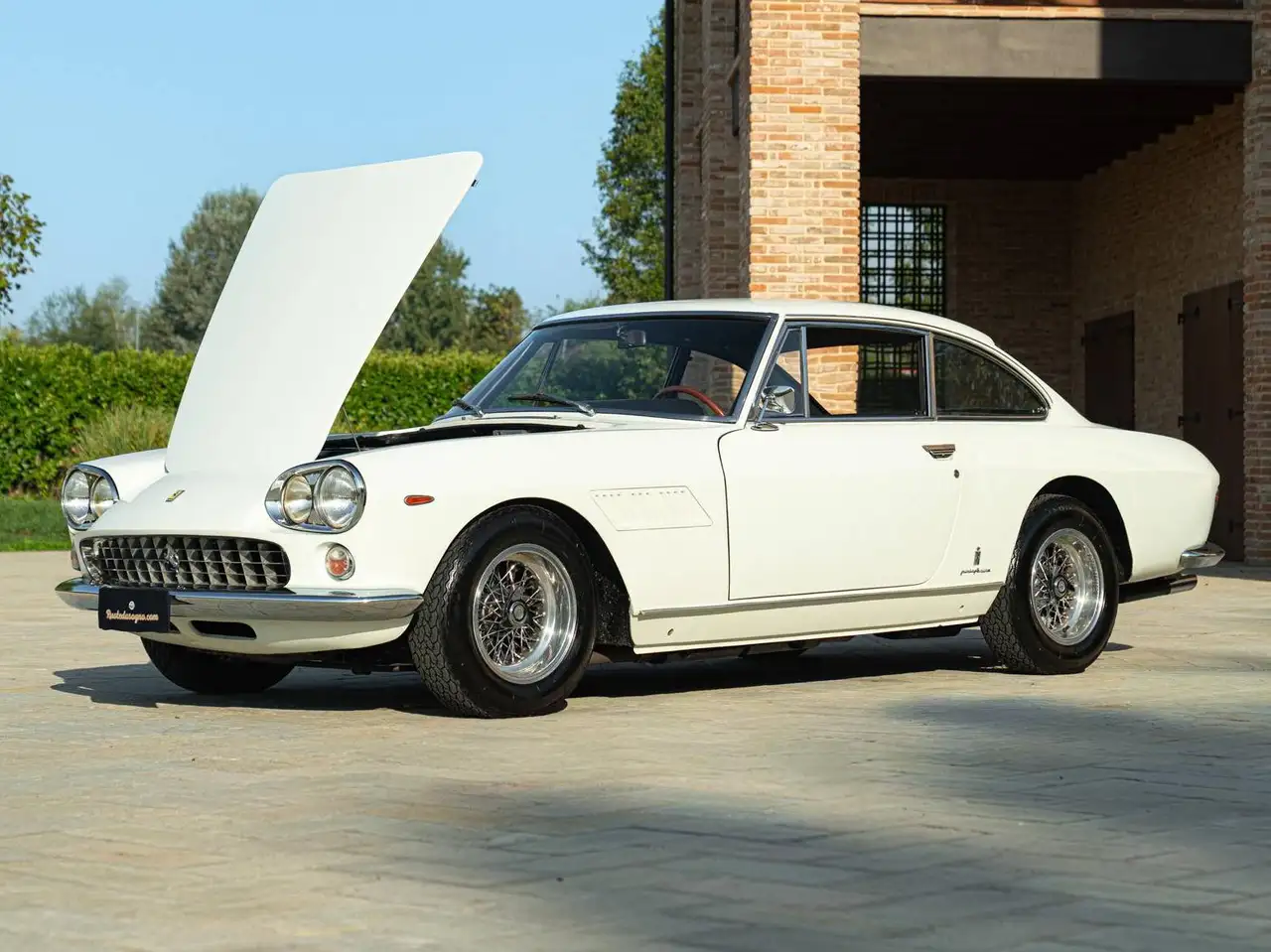 Ferrari 330 GT 2+2 MK I, foto 12