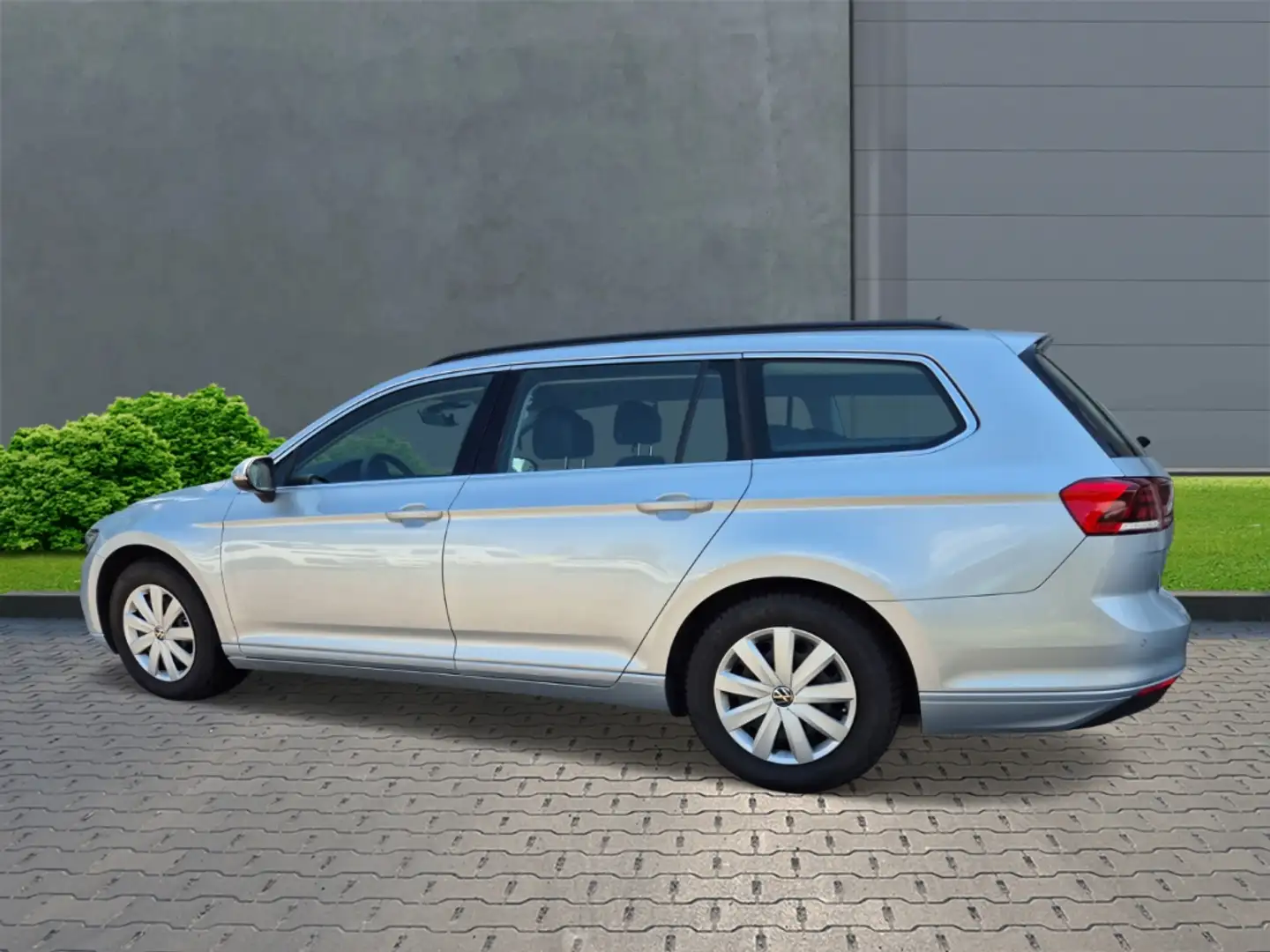 Volkswagen Passat Variant Business 2.0 TDI+AHK+Navi+Alufelgen Silber - 2