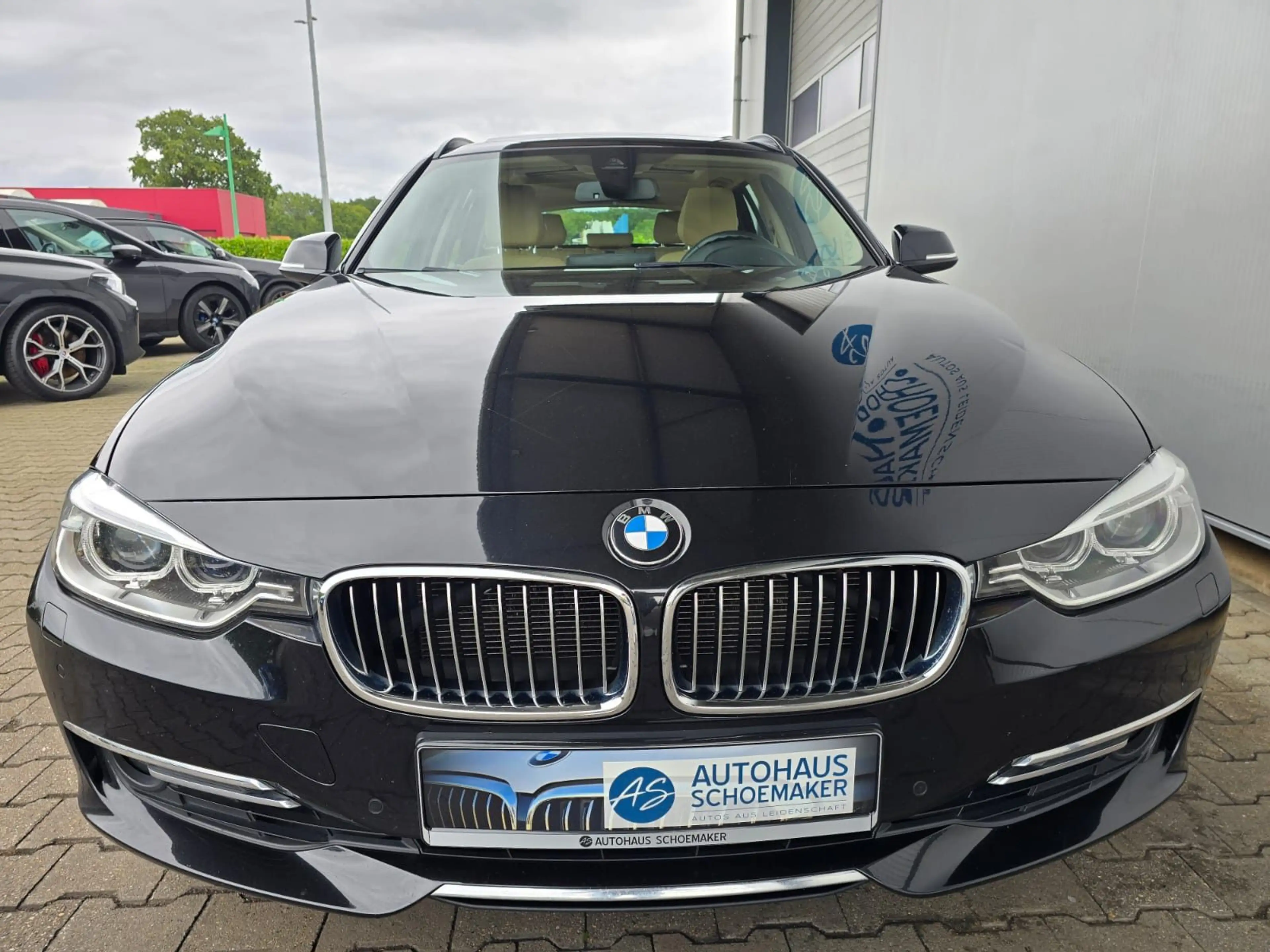 BMW 330 d xDrive Luxury Line*AHK,HUD,Pano,Memory,Navi — photo 9