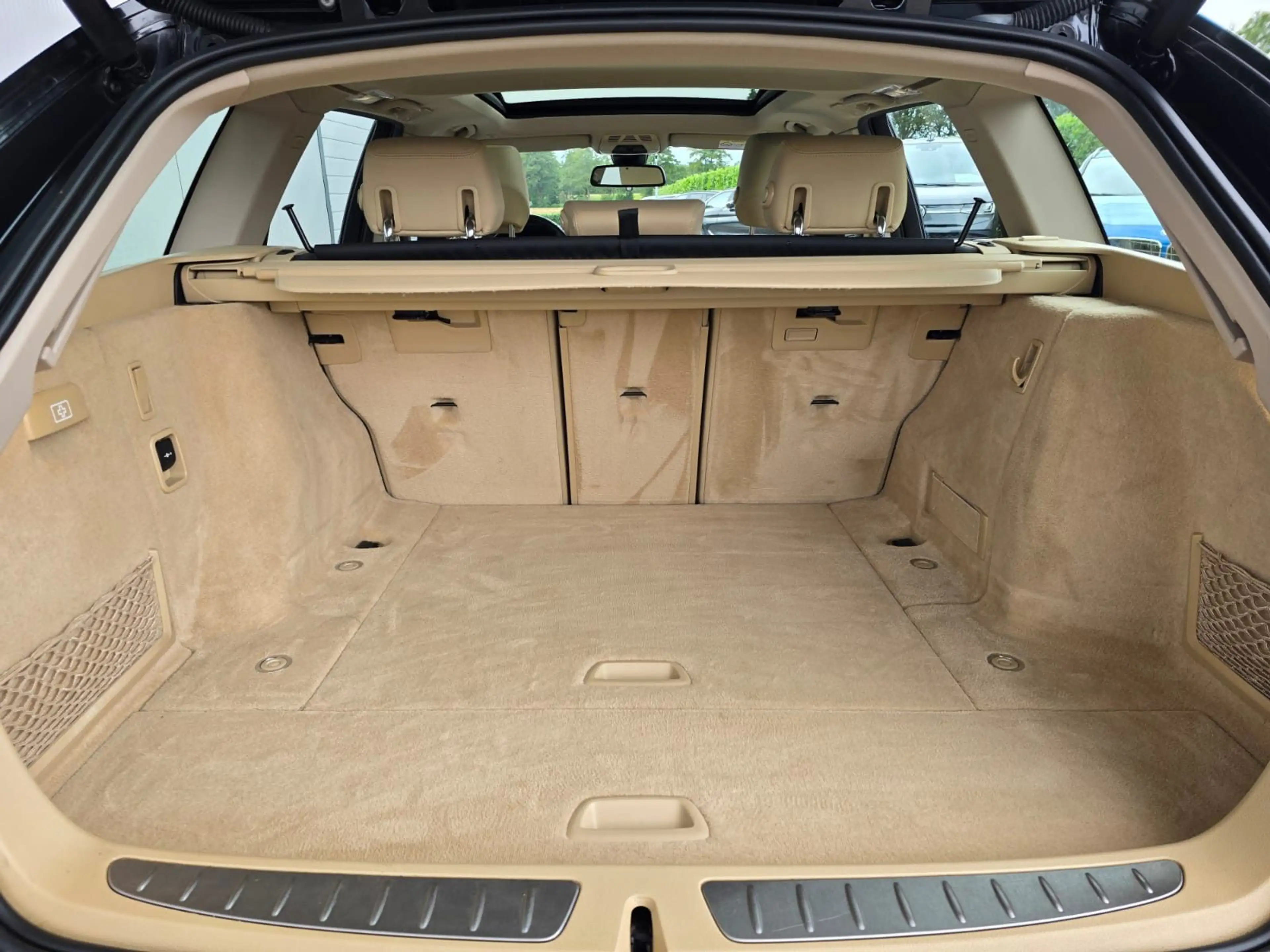 BMW 330 d xDrive Luxury Line*AHK,HUD,Pano,Memory,Navi — photo 13