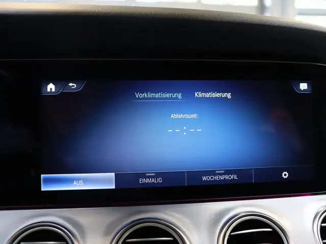 Mercedes-Benz 300 view 17