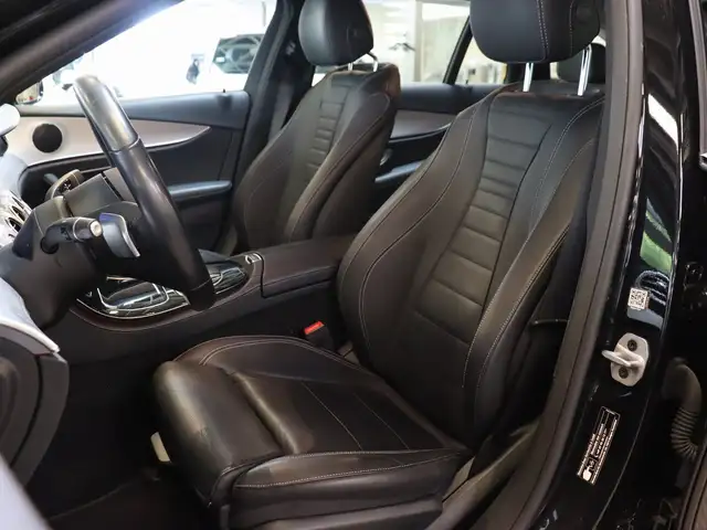 Mercedes-Benz 300 view 10