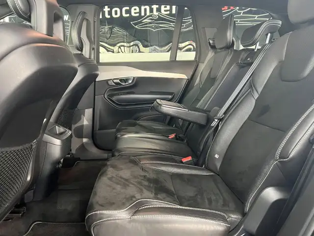 Volvo XC90 view 15
