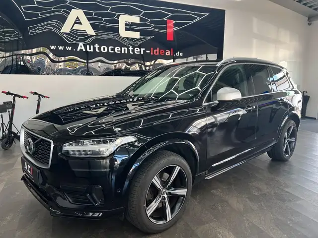 Volvo XC90 view 2
