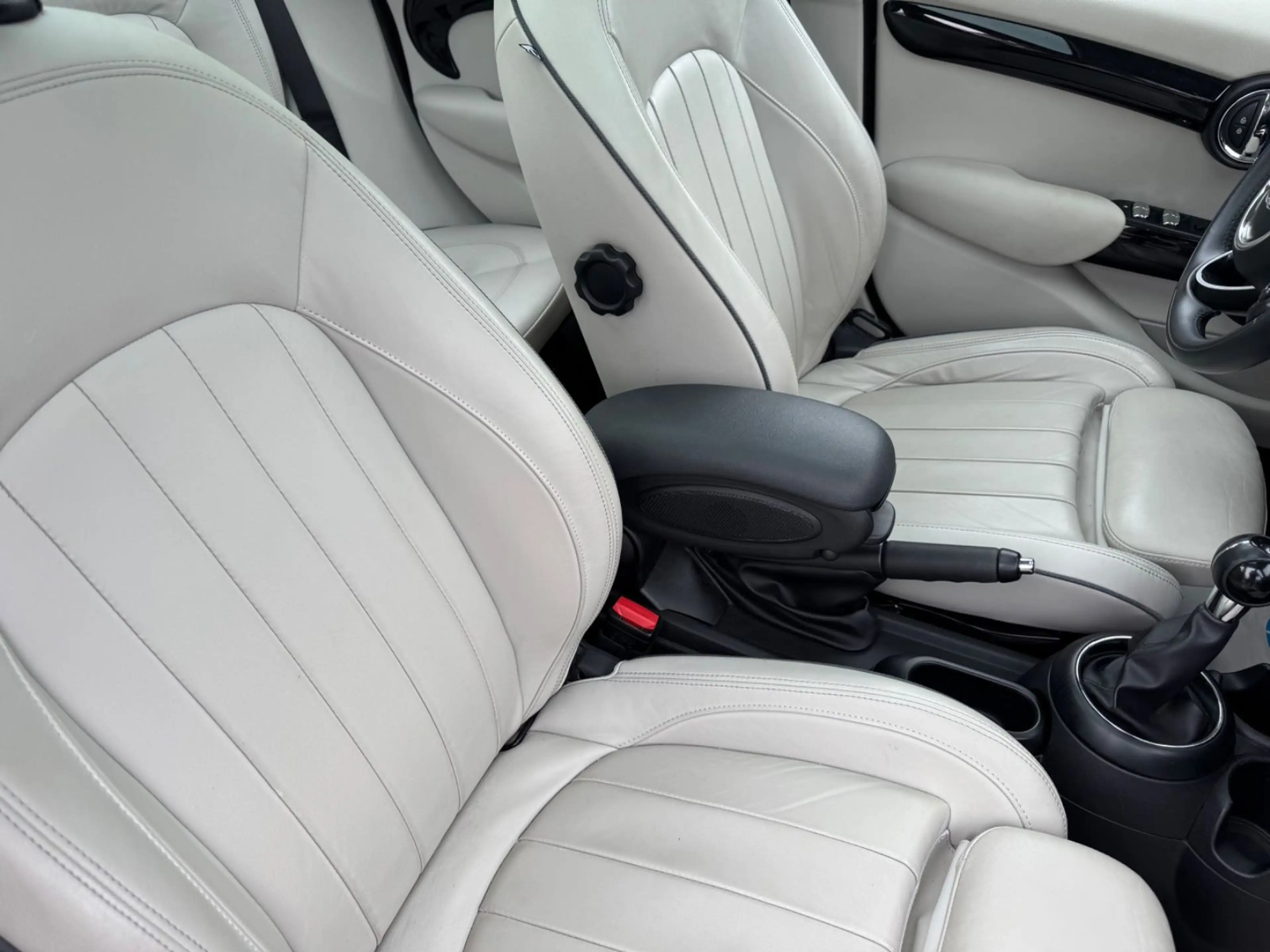 MINI One Klimaauto Leder Xenon — photo 11
