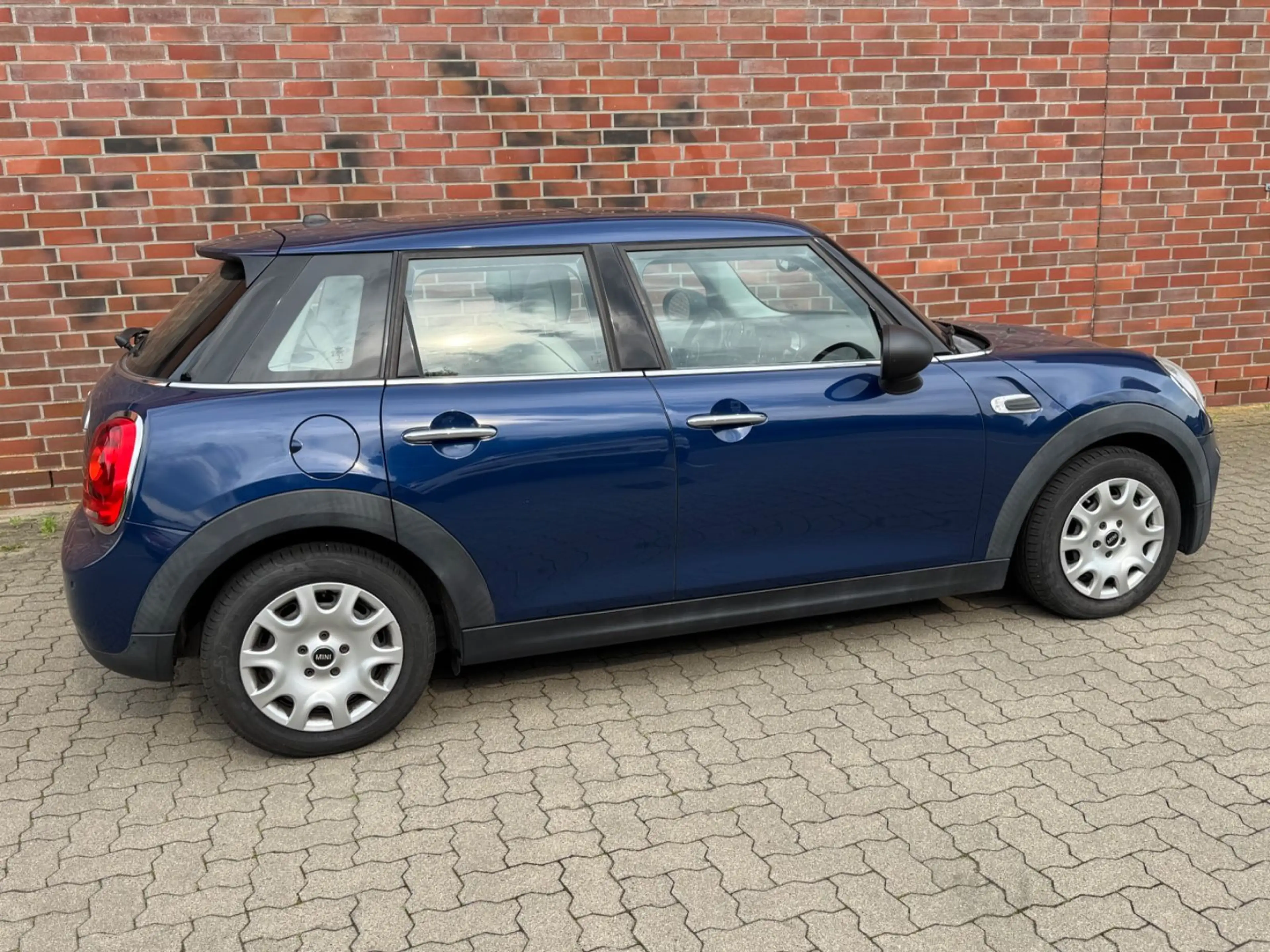 MINI One Klimaauto Leder Xenon — photo 4