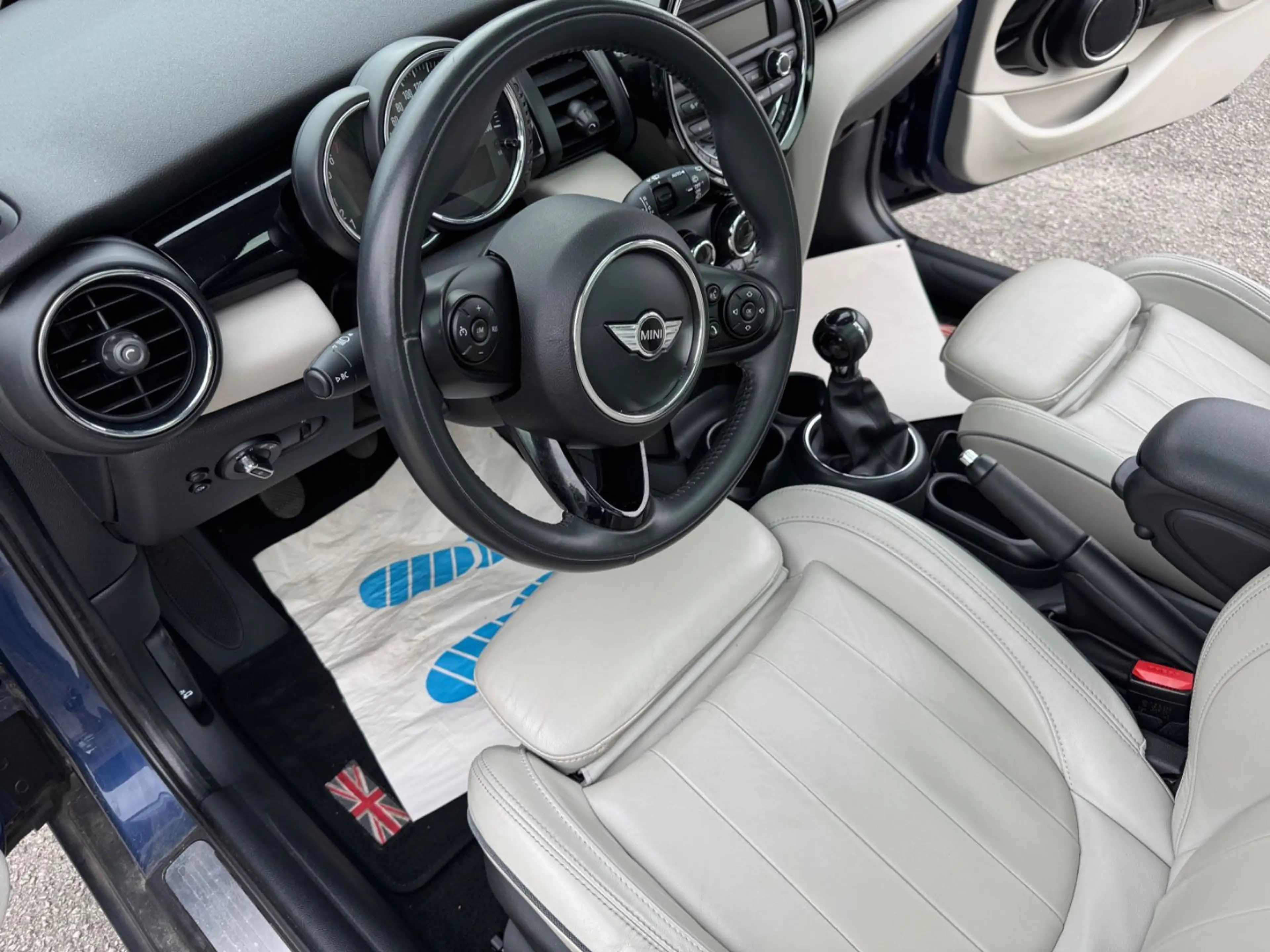 MINI One Klimaauto Leder Xenon — photo 8