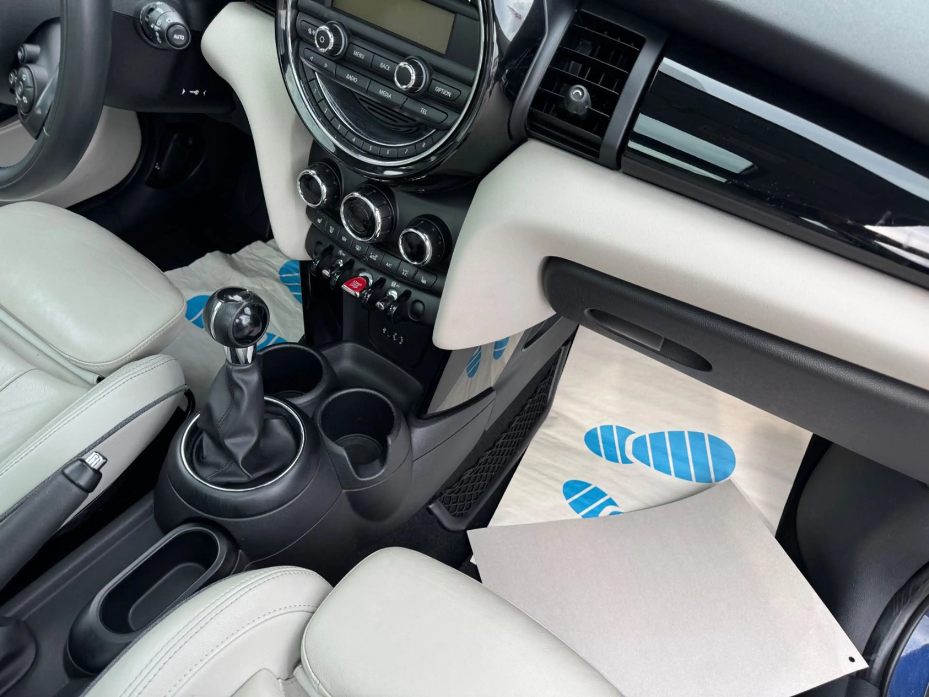 MINI One Klimaauto Leder Xenon — photo 9