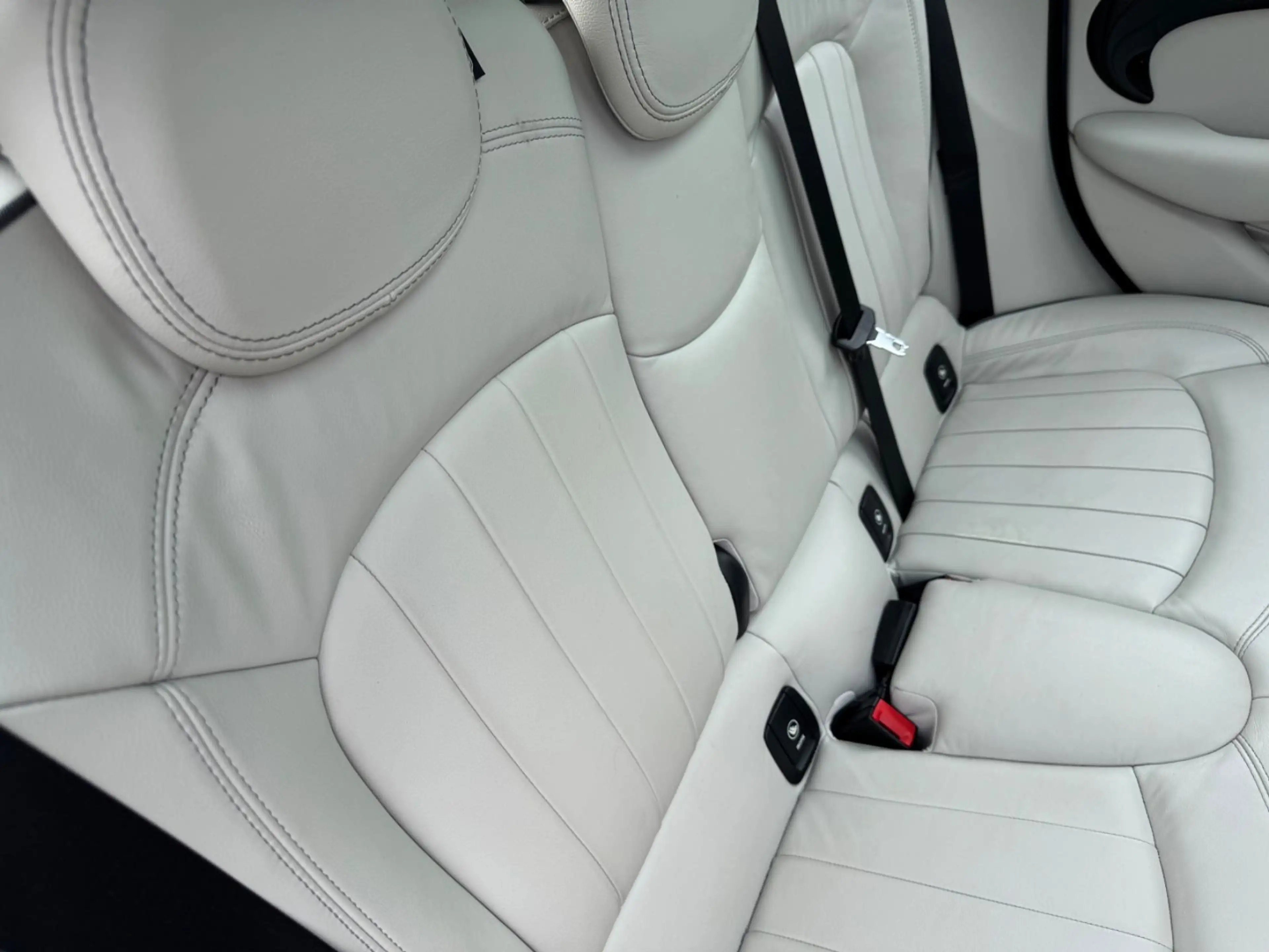 MINI One Klimaauto Leder Xenon — photo 13