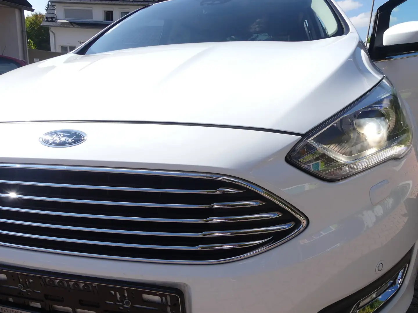 Ford Grand C-Max Titanium AHK NAVI Bi-Xenon Weiß - 2