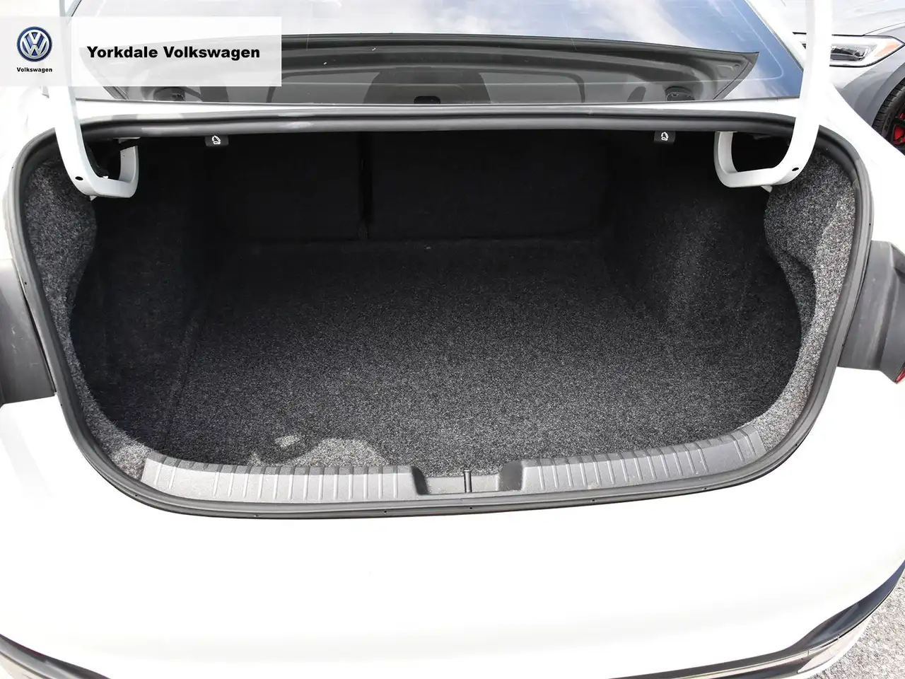 Volkswagen Jetta снимка Volkswagen Jetta