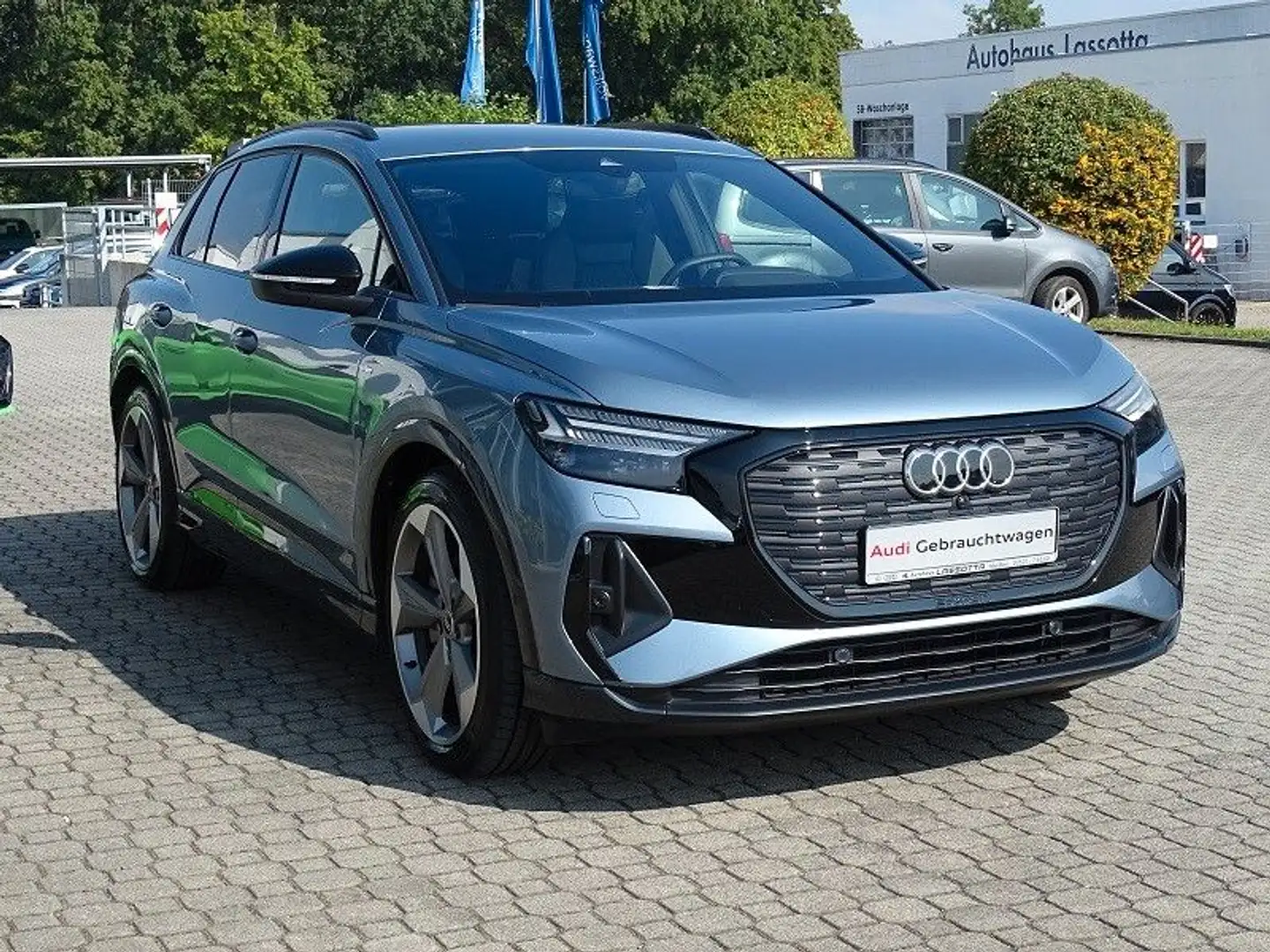 Audi Q4 e-tron 50 S Line quattro / SONOS Bleu - 2