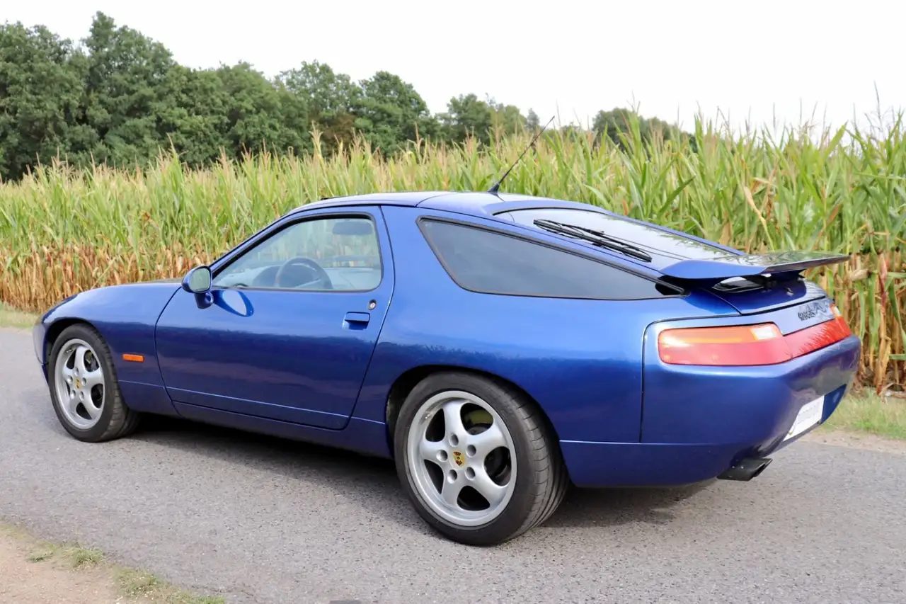 Porsche 928 GTS, seltenes Kobaltblau, C00, Historie, TOP, foto 11