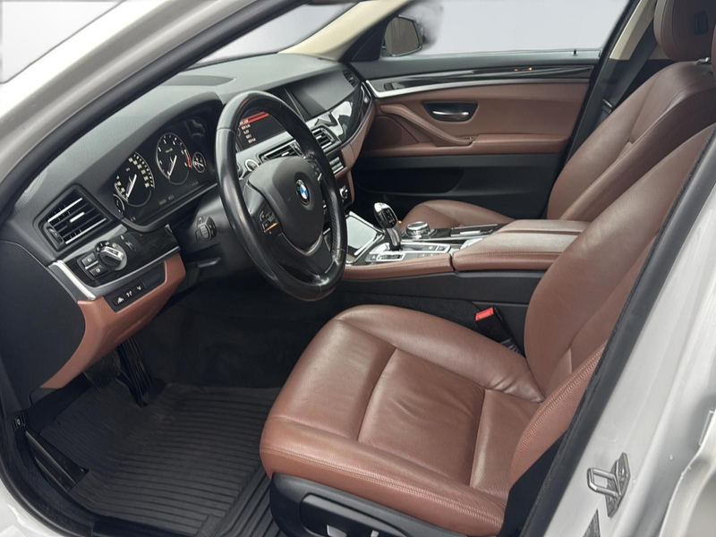 BMW 535 d xDrive Lim. Luxury-Line HeadUp Soft-Close — photo 8