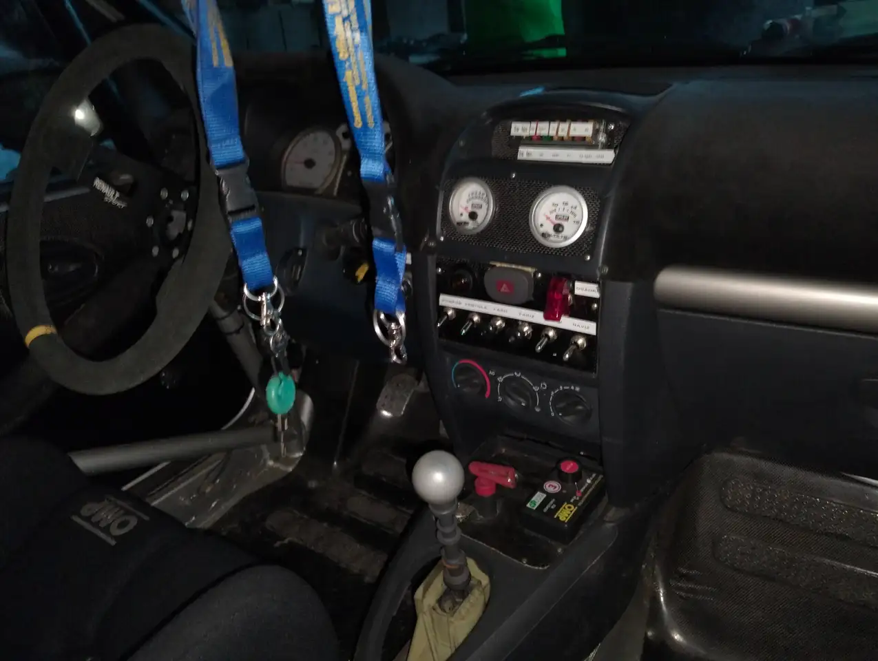 Renault Clio 3p 2.0 16v Sport, foto 3