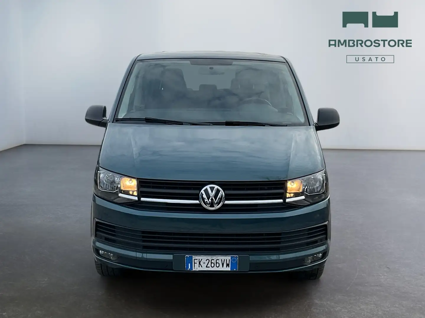Volkswagen T6 Multivan - Multivan 2.0 tdi Trendline 150cv dsg Blau - 2
