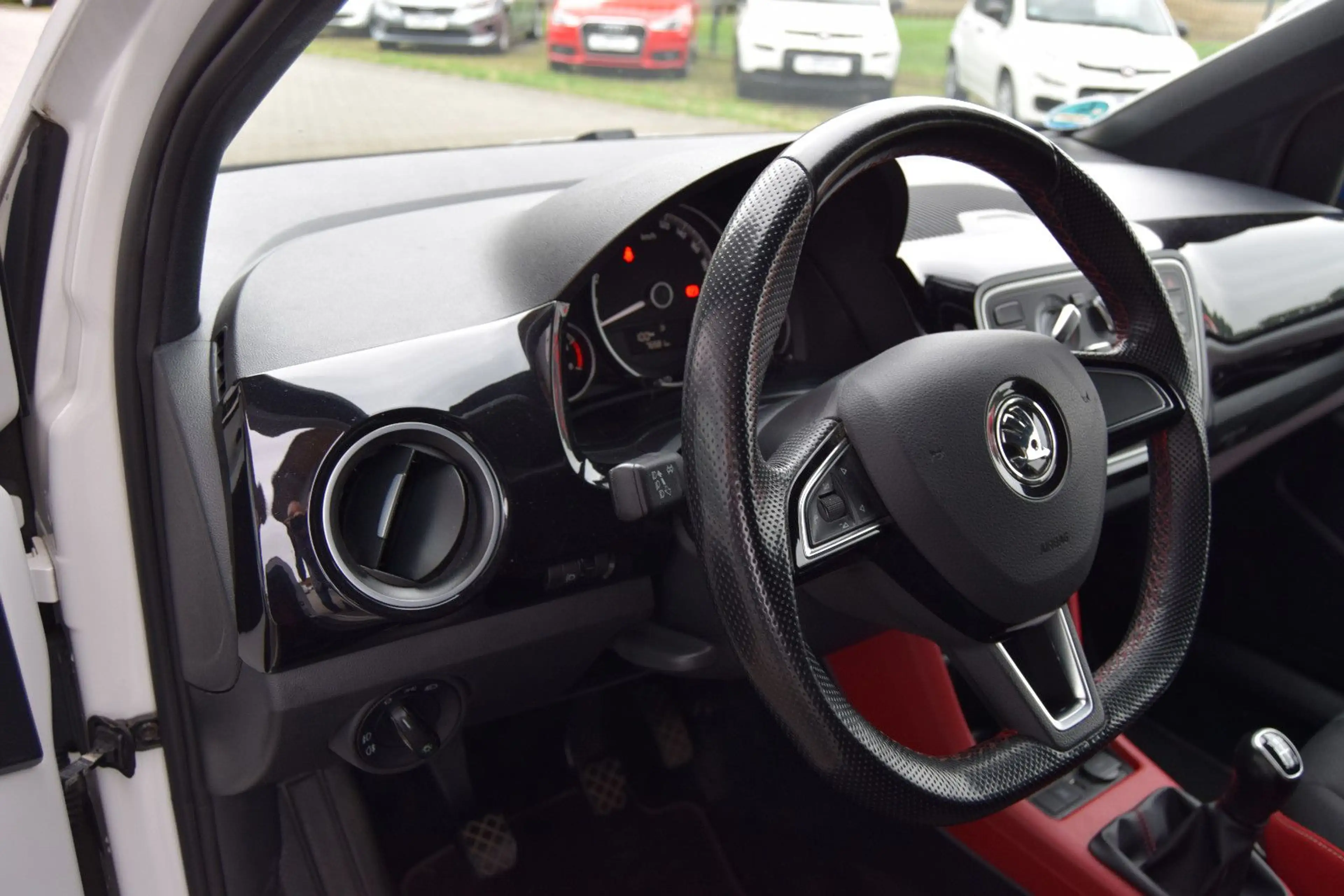 Skoda Citigo 1.0 MPI 44kW Monte Carlo Green tec — photo 9