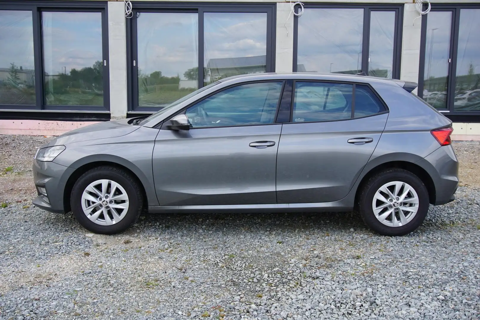 Skoda Fabia 1.0TSI AHK Navi/MirrorLi PDC SHZ 1Hand Gris - 2